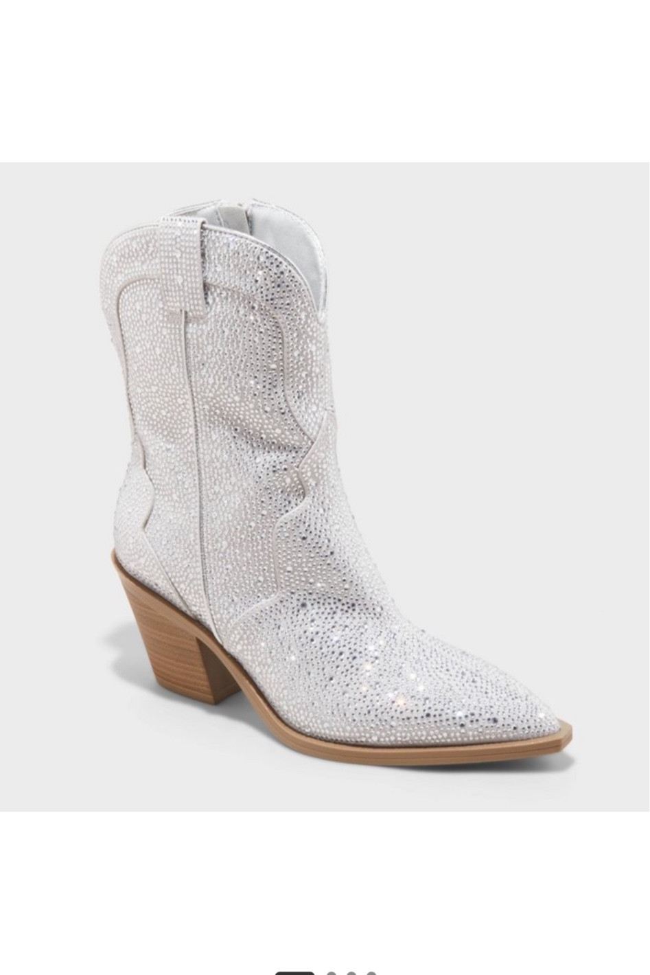 RUN THESE ARE ON SALE! 

#LTKFallSale #LTKSeasonal #LTKWedding