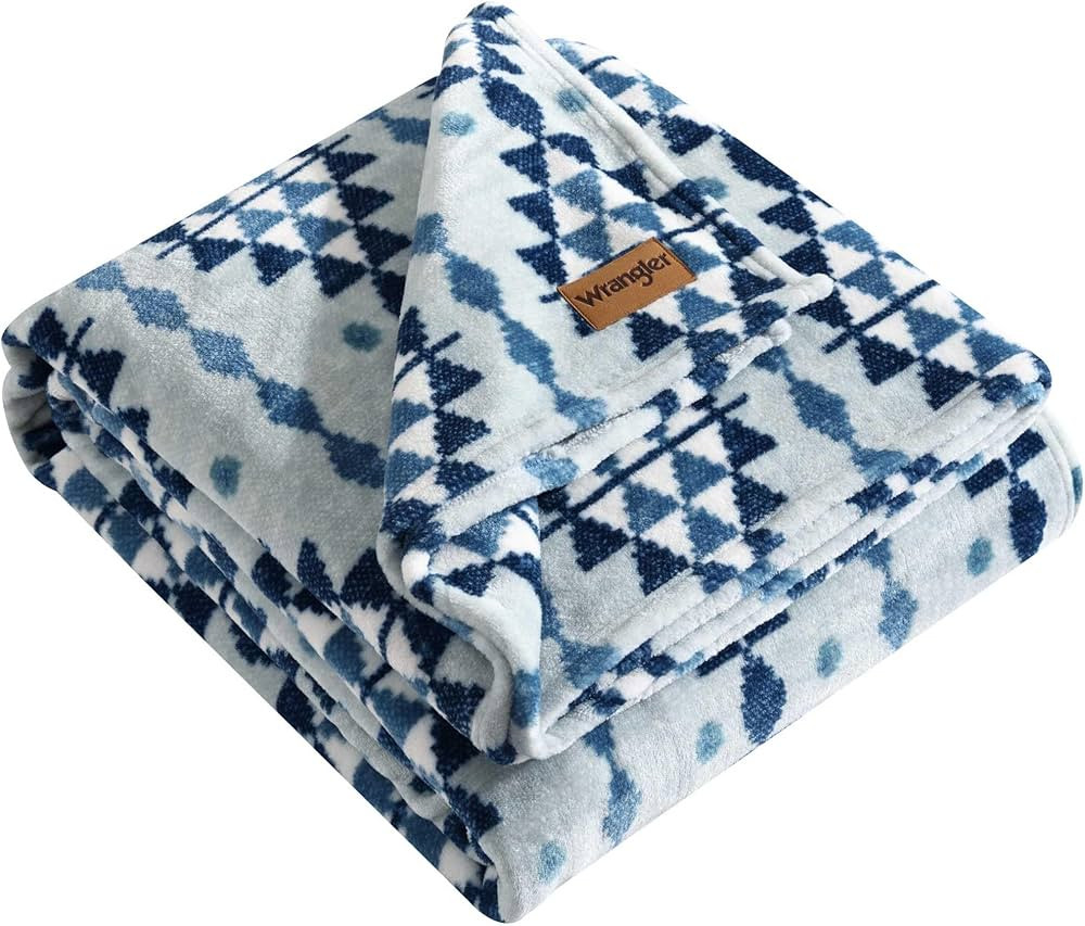 Wrangler - Full/Queen Blanket, Ultra Soft Plush Fleece Bedding, Yellowstone Inspired, Luxuriously... | Amazon (US)