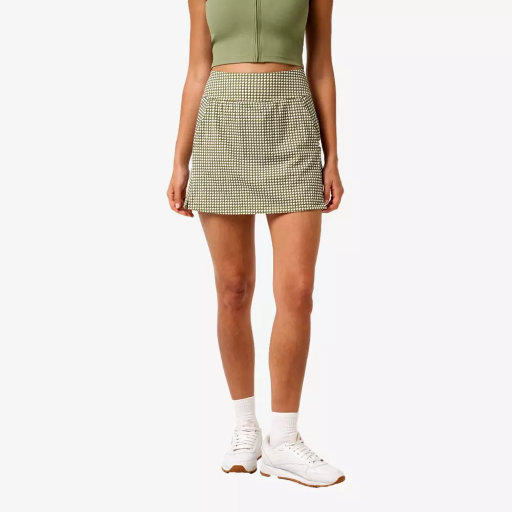 TravisMathew Moveknit Game Set Match Women's 15"" Golf Skort | PGA TOUR Superstore