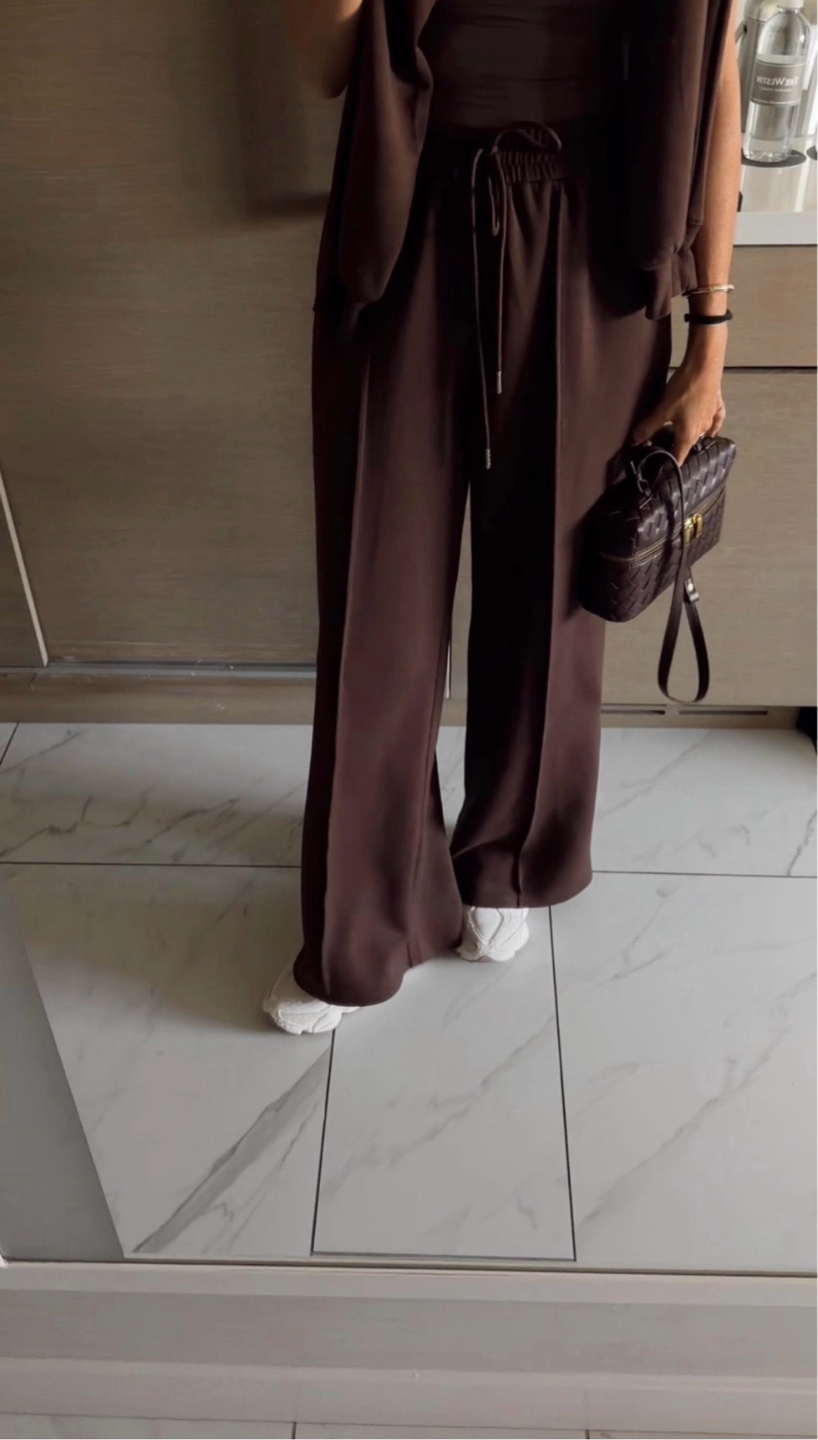 Feeling all the chocolate tones today. This new set is from Amazon I’m just shy of 5-7” wearing the size small and size small bodysuit!  #stylinbyaylin #founditonamazon #matchingset #cozystyle #amazon

#LTKgrwm #LTKootd #LTKOver40
