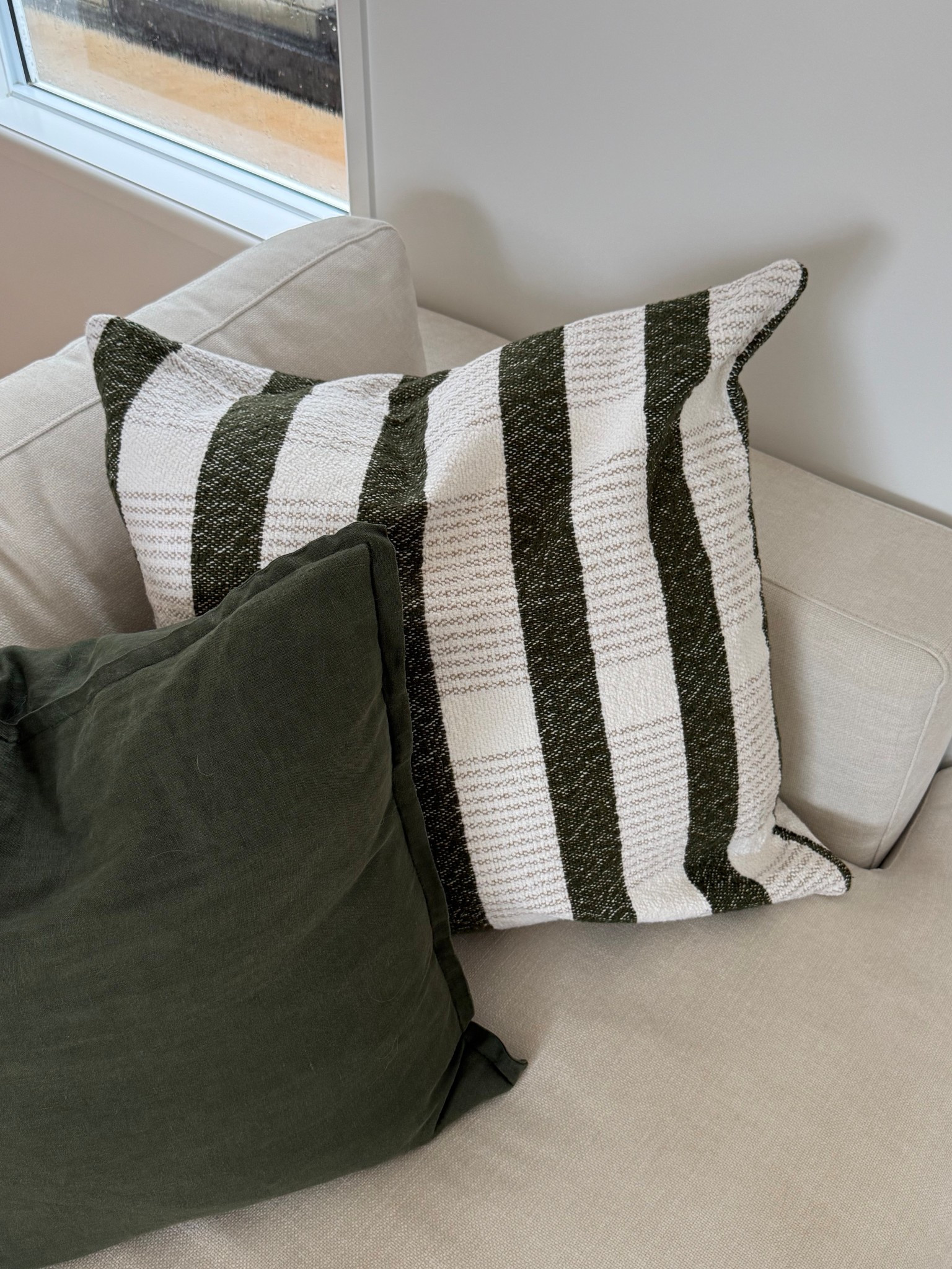 Decorating the couch! 

#LTKaustralia #LTKhome #LTKstyletip
