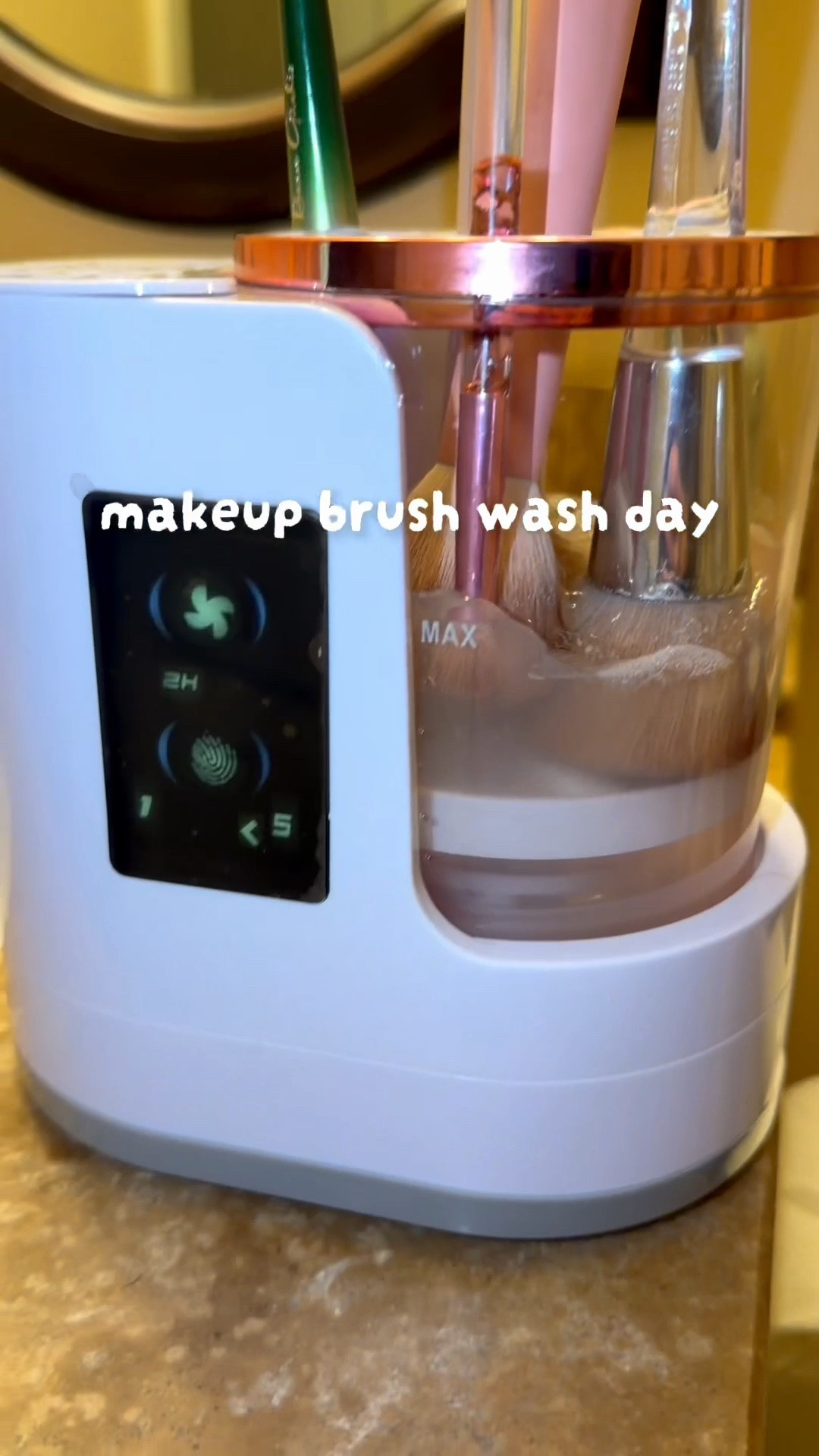 If you’re like me and put off washing your makeup brushes until it’s practically a health hazard… this one is for you. 🧼✨

The way this cleans AND dries in minutes is mind-blowing. No more waiting 24 hours for brushes to dry or ruining the shape laying them out on paper towels. Fresh, fluffy, and ready to use immediately.

#m#makeuproutineb#beautyhackss#satisfyingcleansm#makeupbrushes