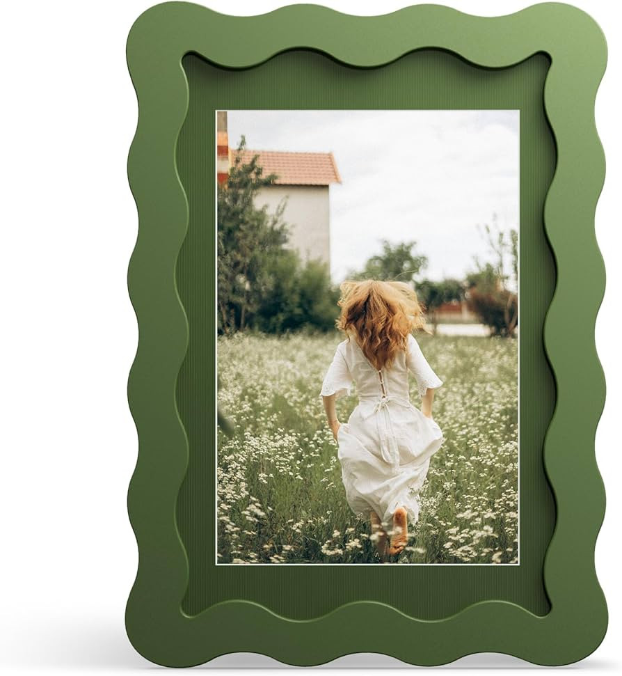 4x6 Picture Frame with Mat for 3.5x5, Wavy Edge Wooden Real Glass Photo Frame for Tabletop and Wa... | Amazon (US)
