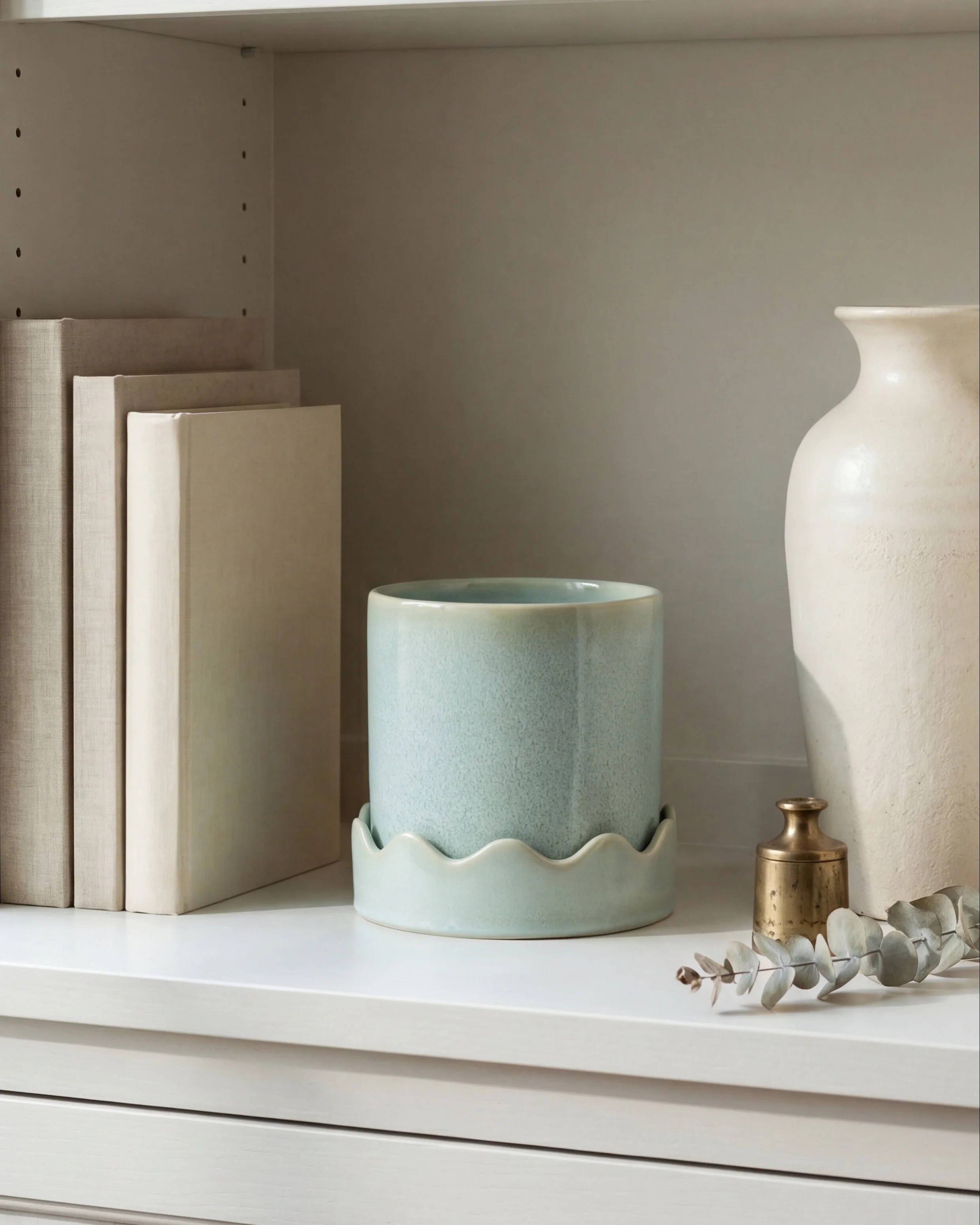 Planter with Ruffle Saucer | MJHome