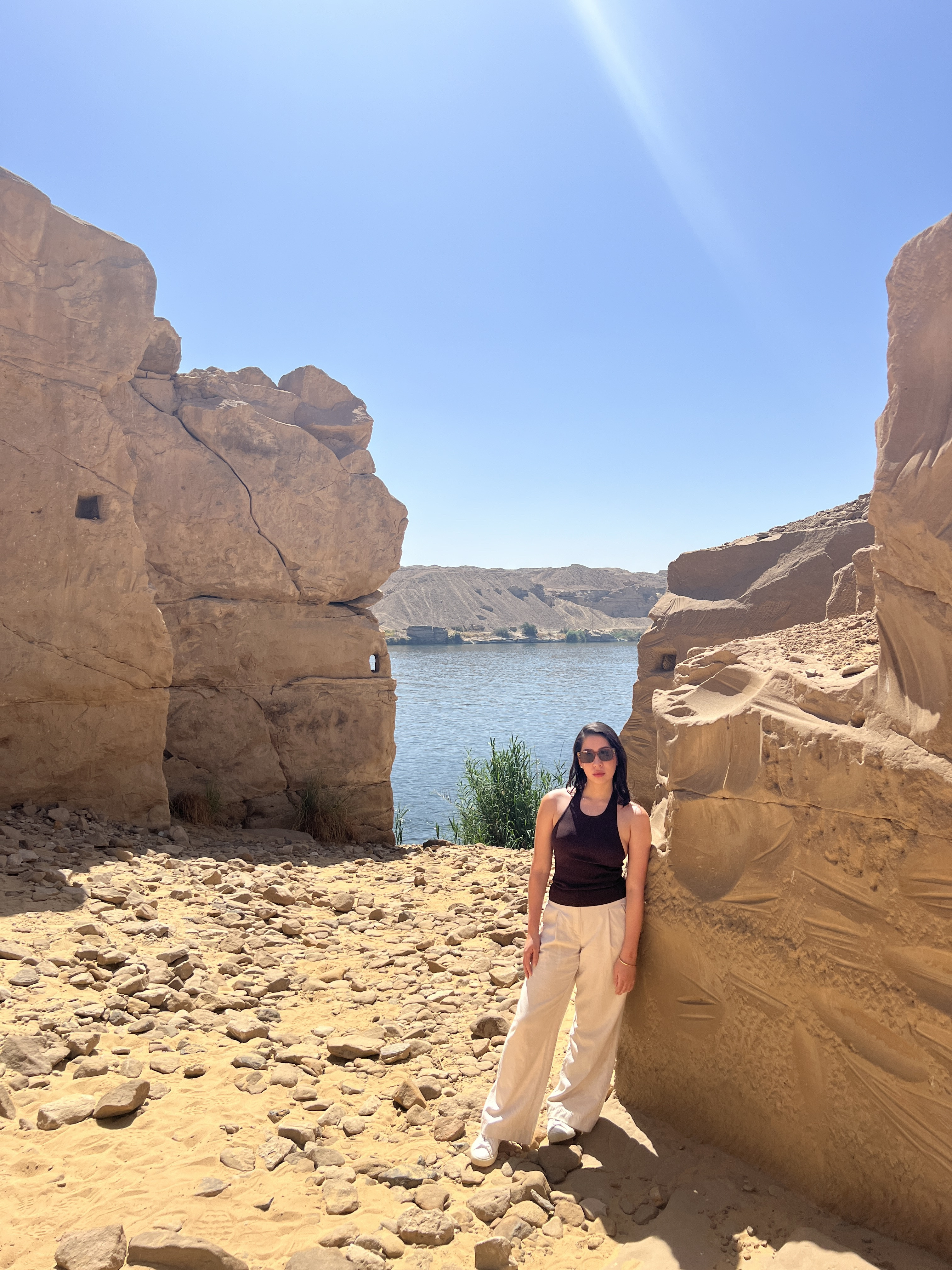 More from the river Nile. The heat was no joke but these linen pants came in so handy. 