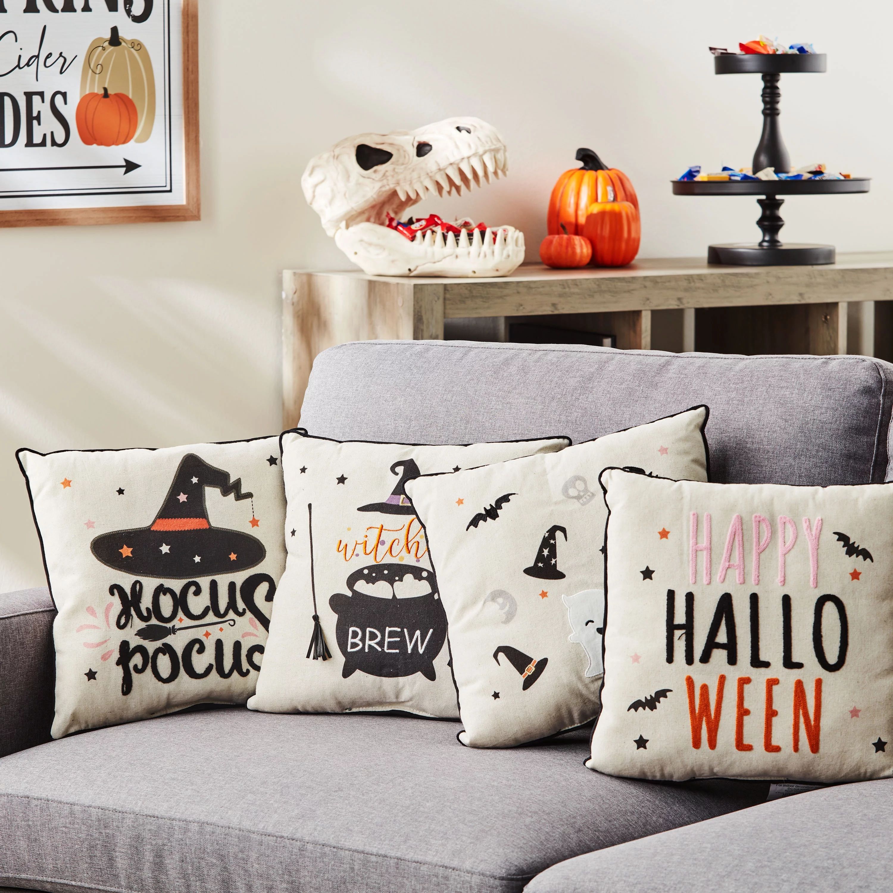 Way To Celebrate Halloween Decorative Pillow Set, Assorted Designs, 4 Count | Walmart (US)