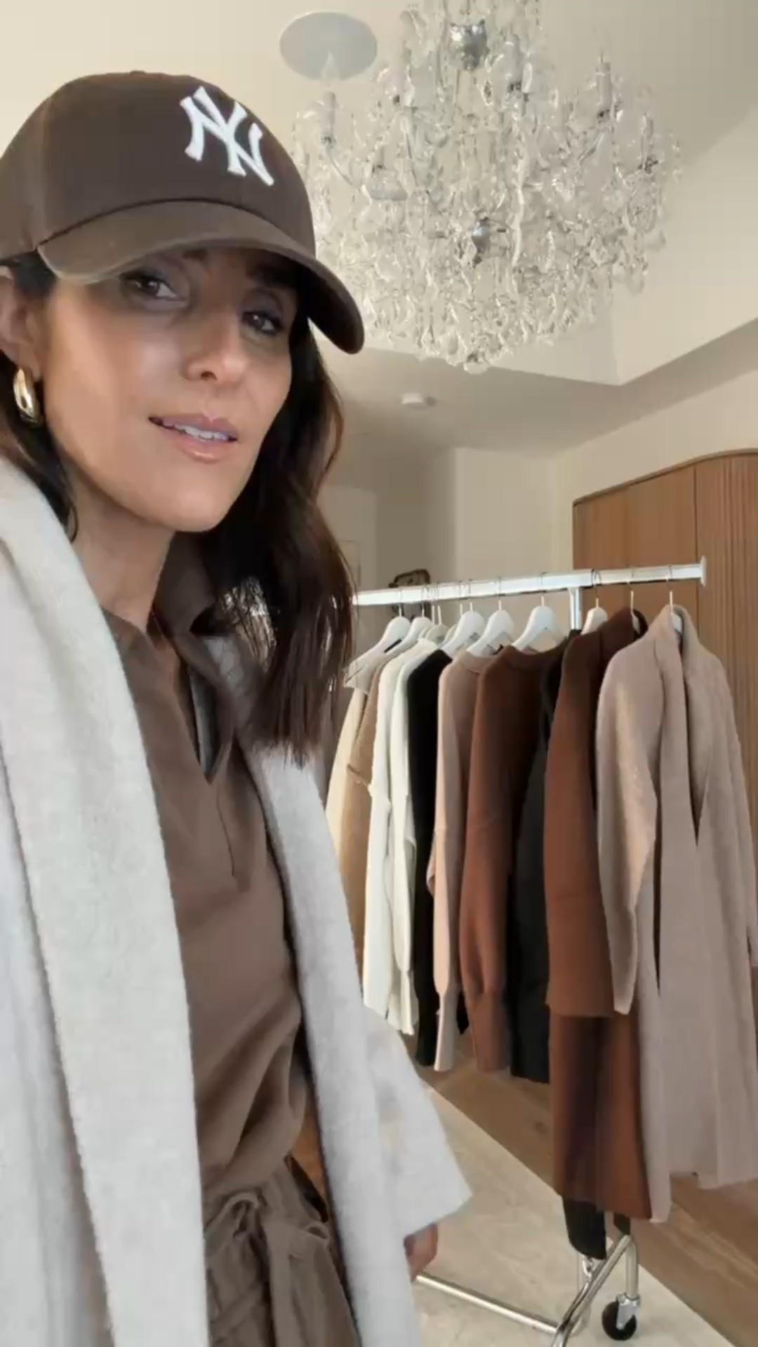 I’m just shy of 5-7” wearing the size small set and small cardigan. My cardigan runs slightly oversized #stylinbyaylin #cardigan #matchingset #amazon 

#LTKootd #LTKgrwm #LTKBeauty