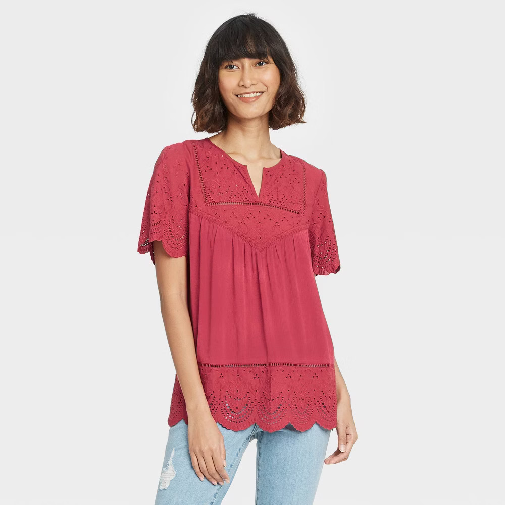 Women's Short Sleeve Eyelet V-Neck Top - Knox Rose Red S | Target