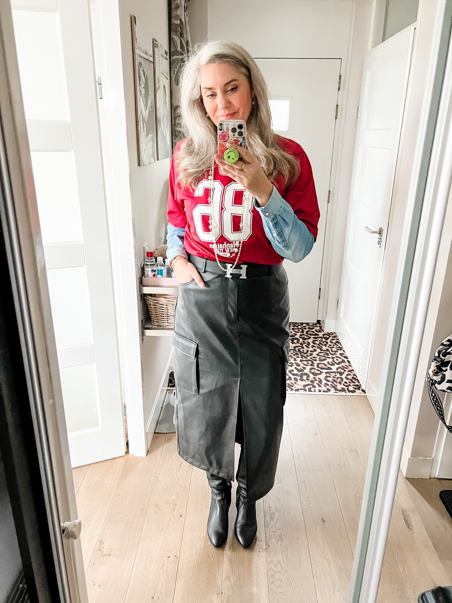 Ootd - Tuesday. Faux leather skirt (Shoeby), sport jersey (Primark), denim mens shirt (thrifted), pearl necklaces and black boots (old). 



#LTKeurope #LTKnederlands #LTKFashionMonth