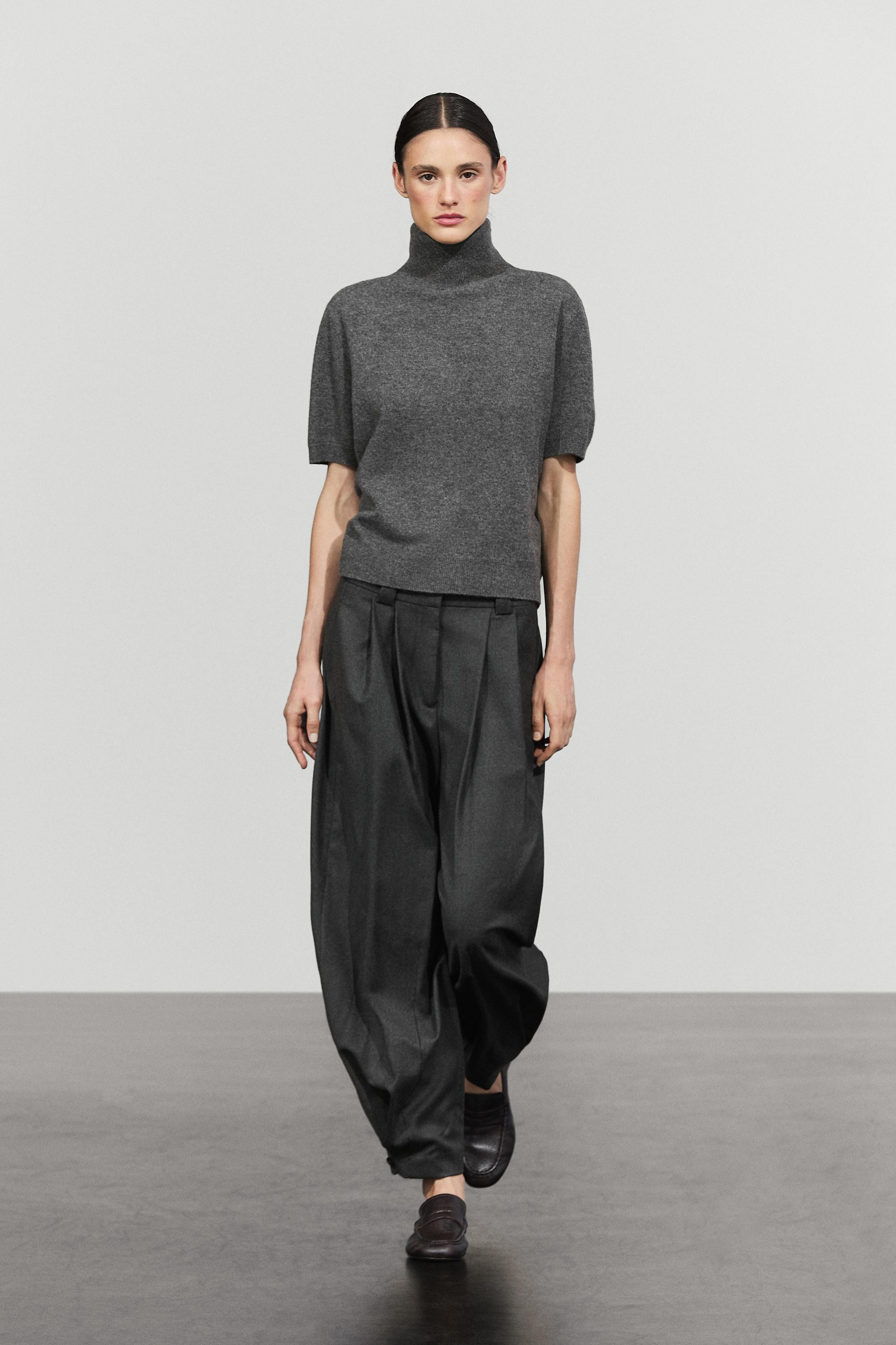 Short sleeve turtleneck knit sweater | Massimo Dutti UK