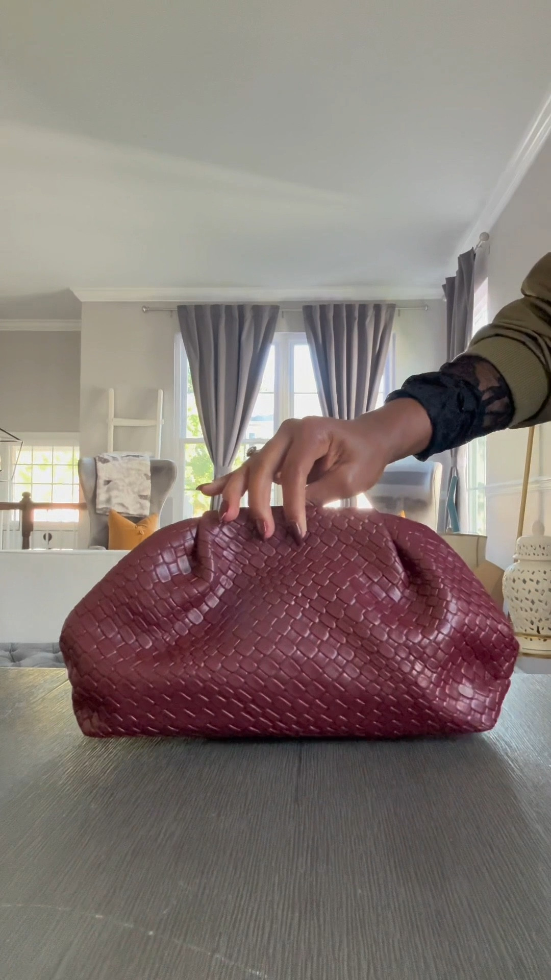 Put it in the bag!

#LTKItBag #LTKSeasonal #LTKStyleTip