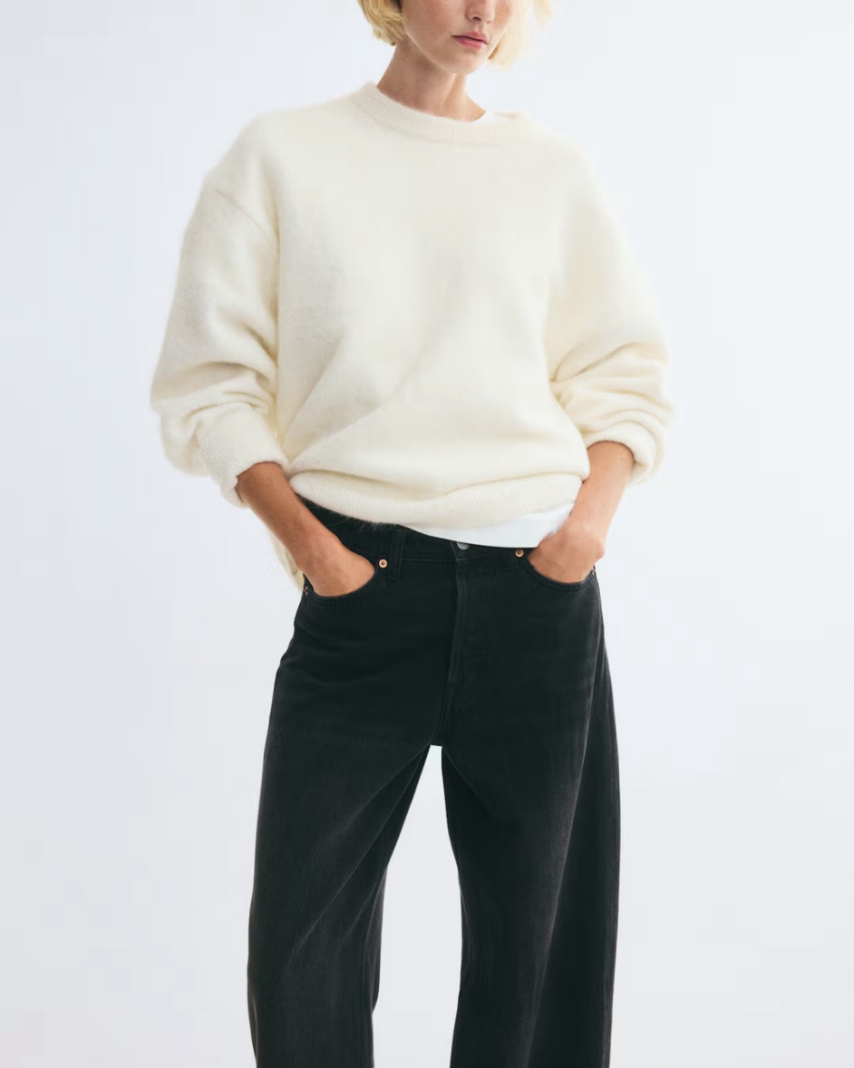Cream oversized sweater

#LTKSeasonal