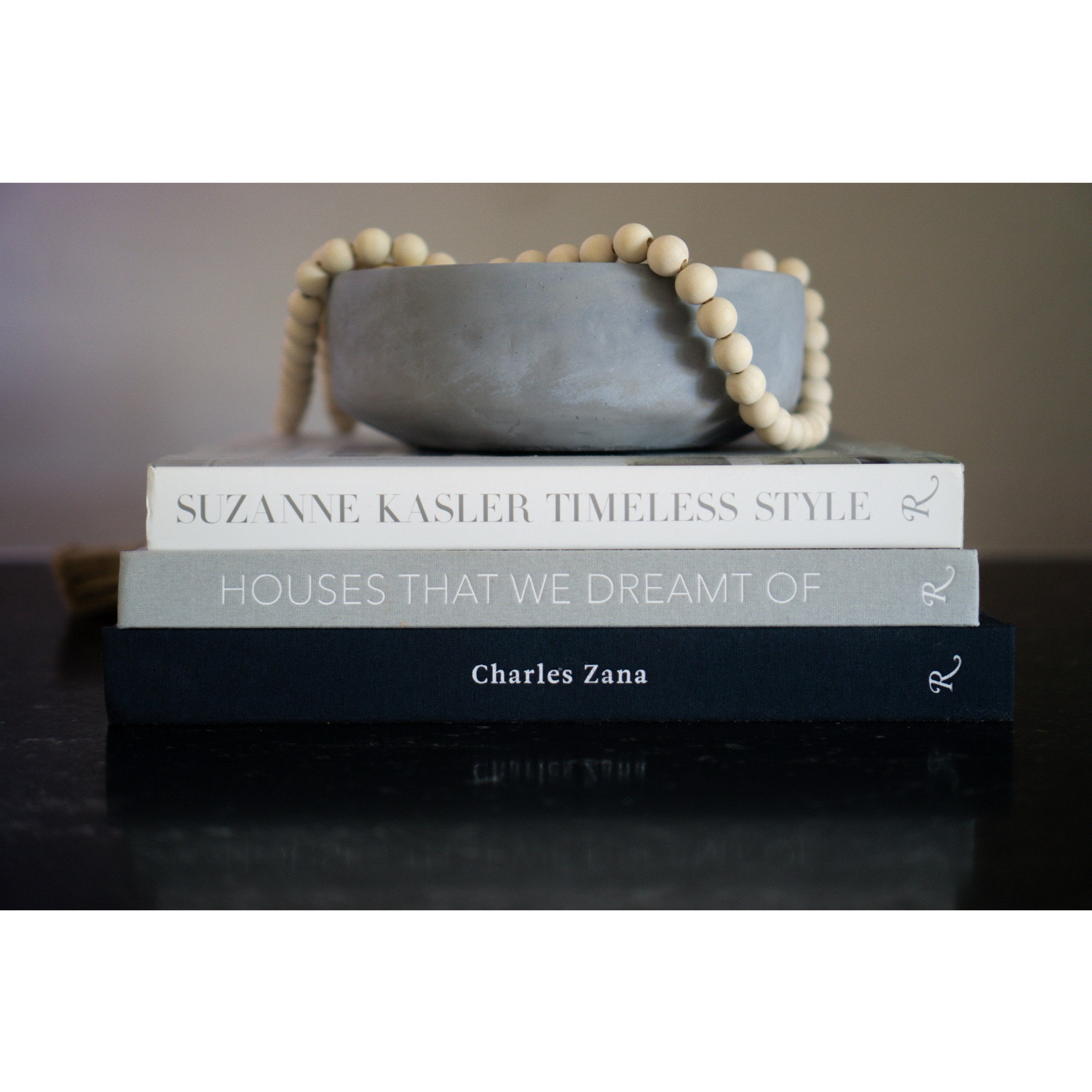 Coffee Table Book Inspo ☕️⚫️
Find them on alll on 
AMAZON

#amazon
#amazonfinds
#home decor
#coffeetabledecor
#coffeetable
#coffeetablebooks
#books
#syletips
#modern
#minimalist
#Contemporary
#blackandwhite
#neutral 
#aesthetic

#LTKFindsUnder50 #LTKSaleAlert #LTKHome
