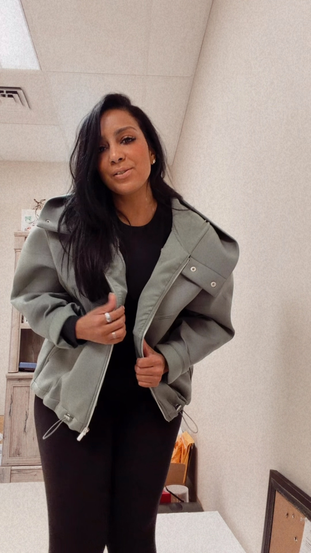 Walmart Jaket⚡️🖤🌿love this 🫒 color #walmartjacket #walmart #bomberjacket

#LTKdayinmylife #LTKootd #LTKmomlife