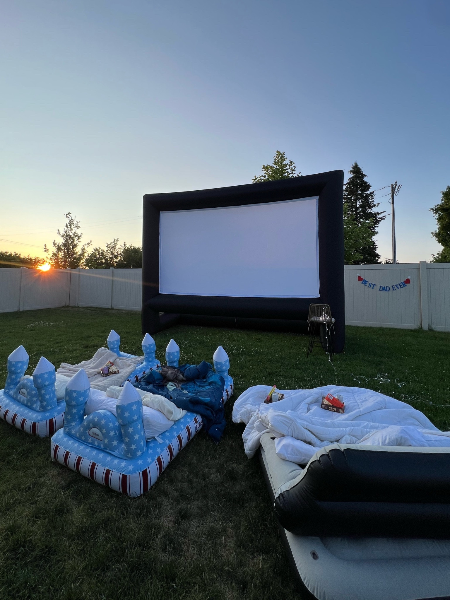 #summer #outdoormovie #movie #funboy #projector #moviescreen

#LTKfamily #LTKSeasonal #LTKparties