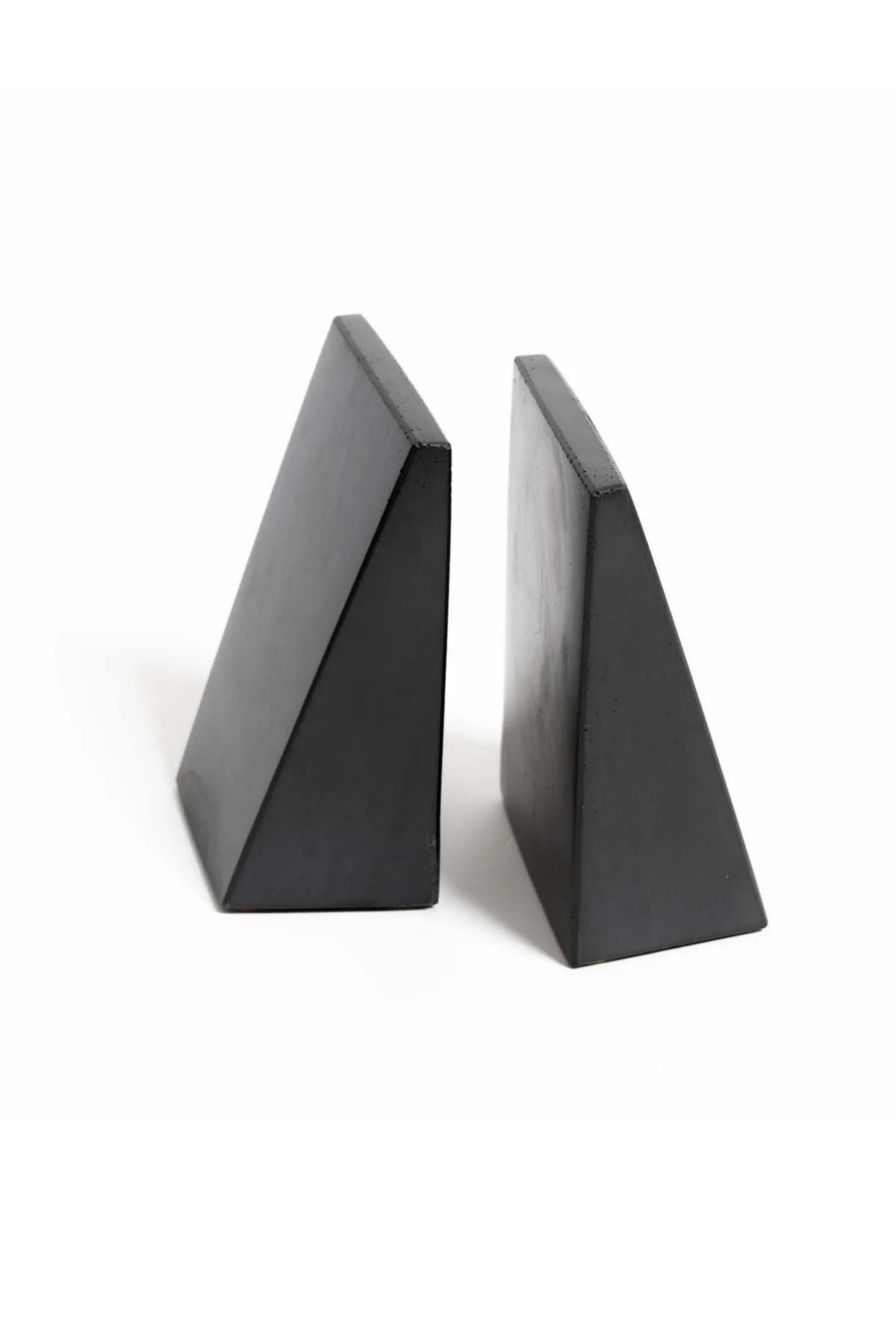 Powerhouse Concrete Angular Bookend Set - Black | THELIFESTYLEDCO