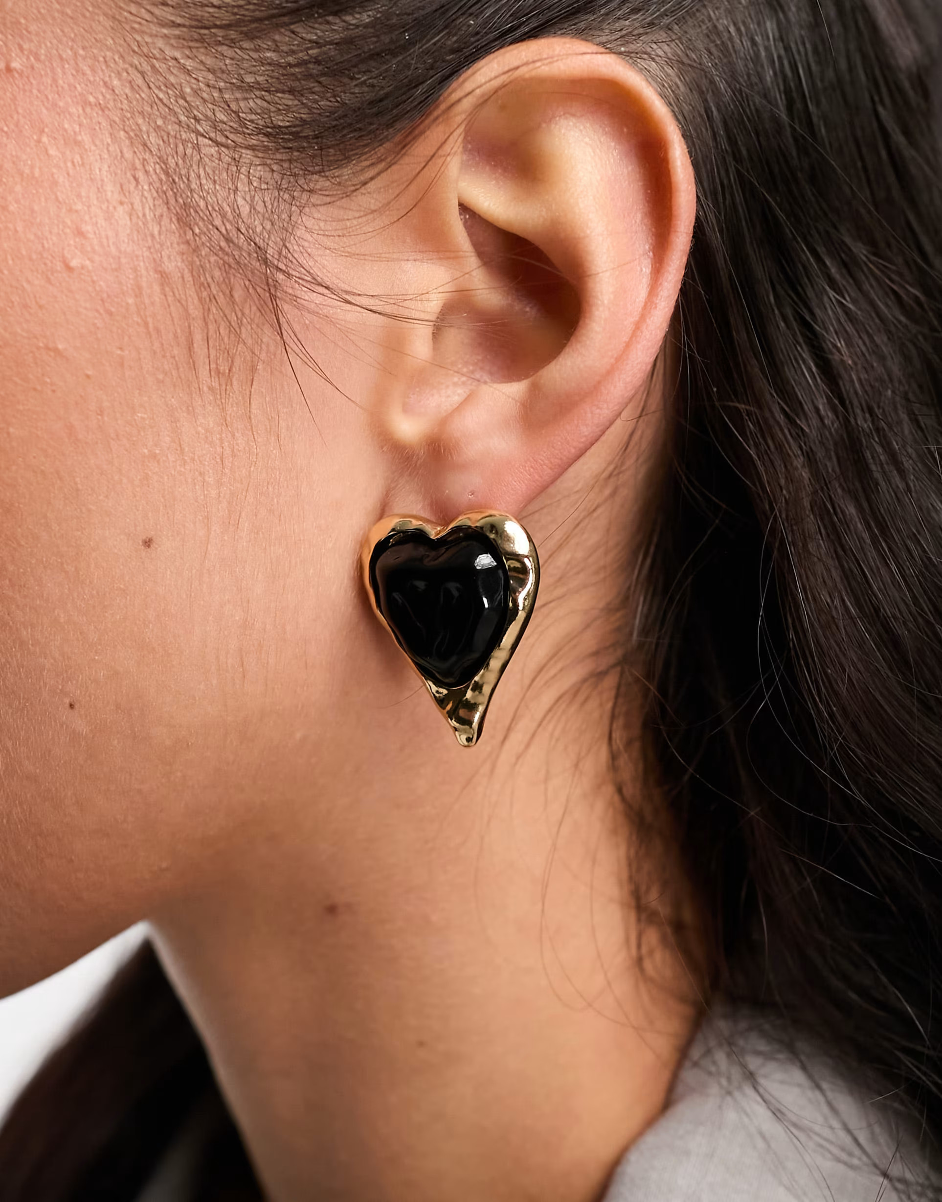 DesignB London molten statement heart stud earrings in gold | ASOS (Global)