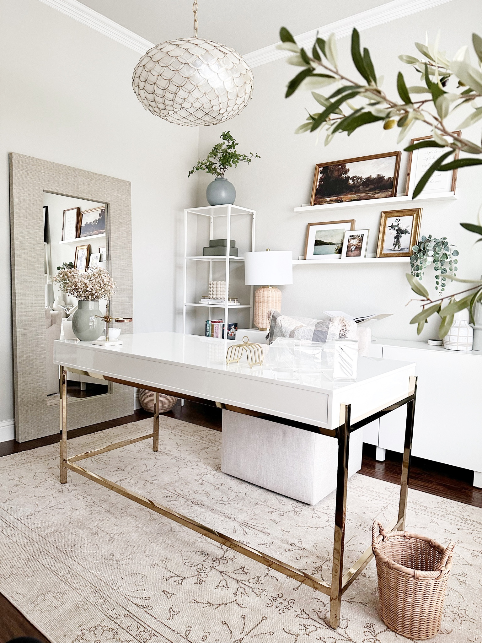 SALE ALERT 🚨 a desk almost identical to mine is available and on sale for almost 50% OFF 😱

#LTKhome #LTKsalealert #LTKFind