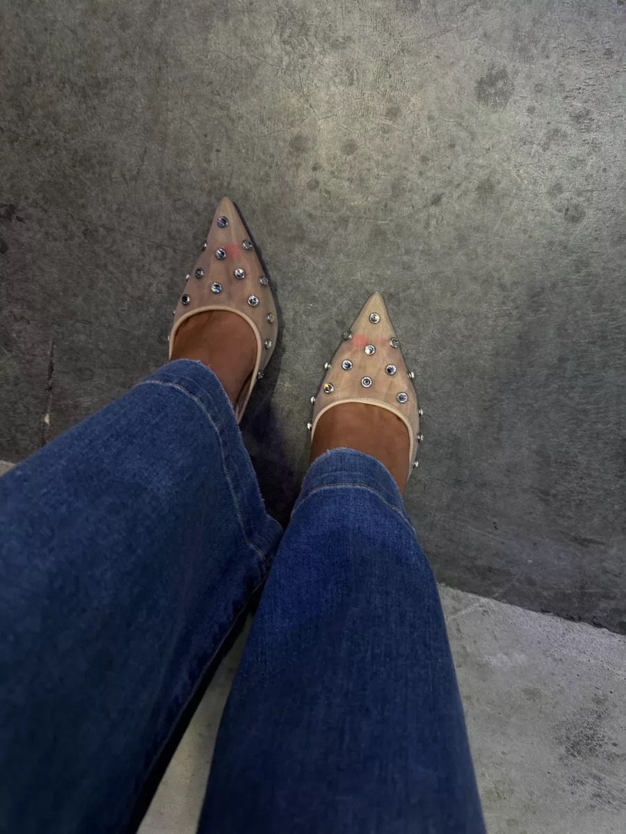 Studded heels and my favorite cropped jeans! 

#LTKStyleTip #LTKShoeCrush