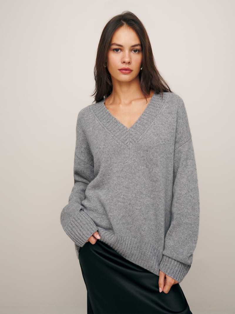 Jadey Cashmere Oversized V-neck Sweater | Reformation (Global)