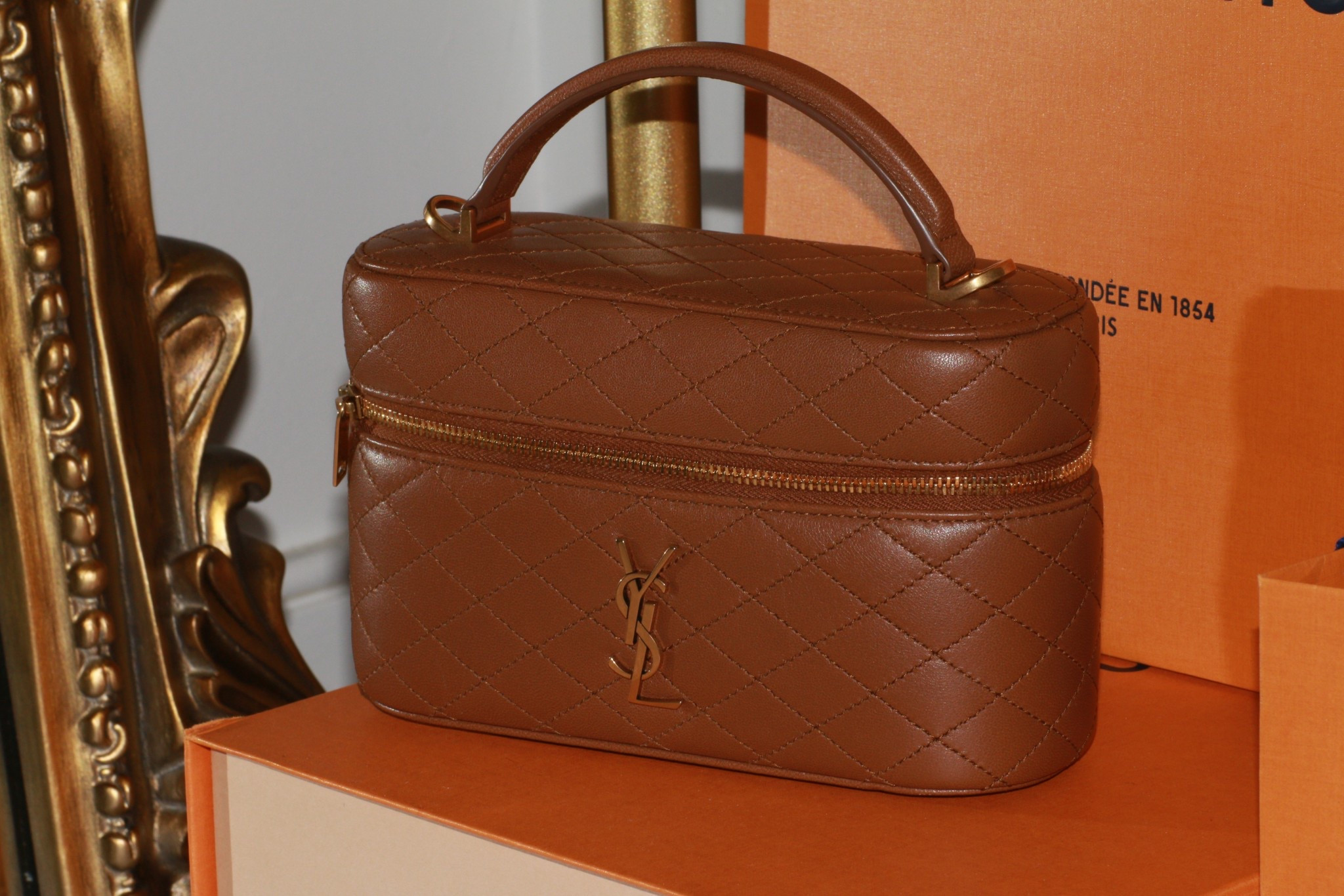 Ysl vanity bag!!

#LTKValentine #LTKgrwm #LTKootd