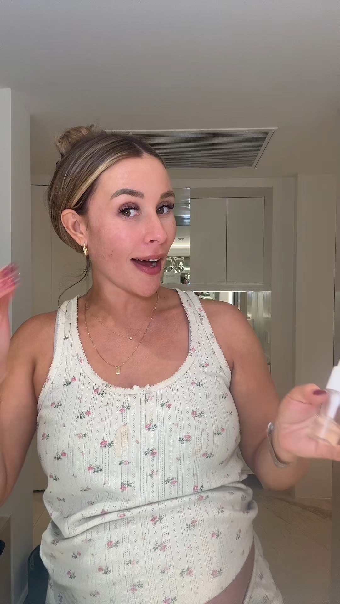 My skincare routine!! 

#LTKSaleAlert #LTKselfcare #LTKmorningroutine