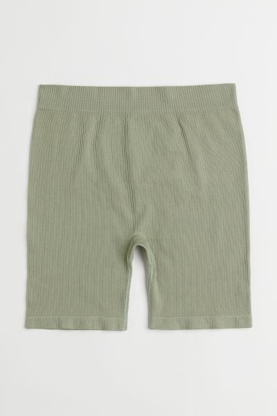 Biker shorts in thick microfiber. Elasticized waistband and legs with elasticized hems ending jus... | H&M (US + CA)