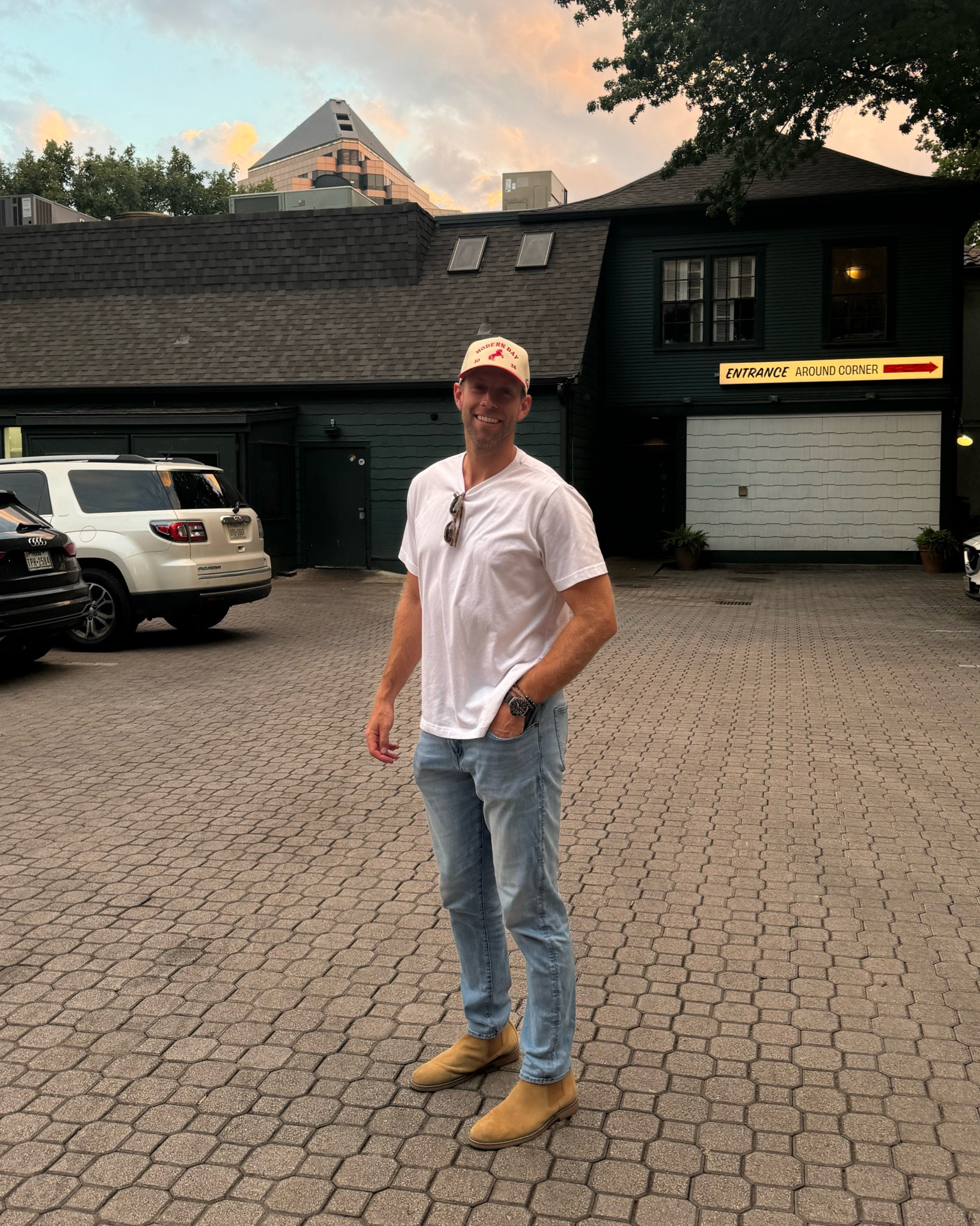 Tyler loves Elwood T-shirts!!! He says the fit is the best and they are so soft. His favorite basic tee and a great gift for your boyfriend/husband! 