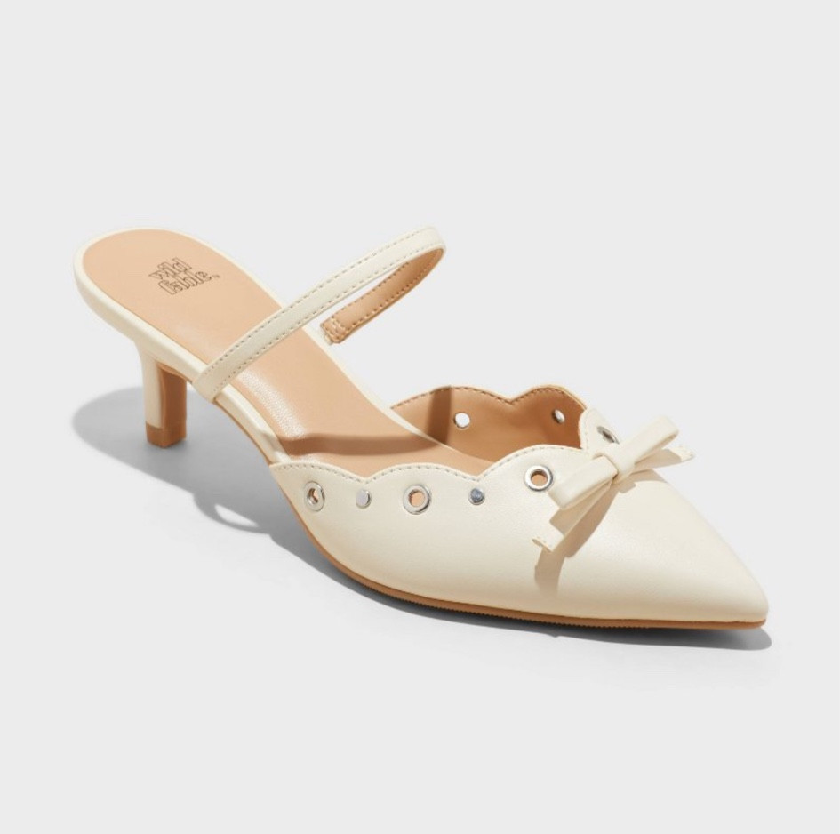 DUPE ➡️ Jeffrey Campbell dupe from Target ⛓️‍💥 comes in white and black  | $35 

#LTKStyleTip #LTKShoeCrush #LTKFindsUnder50