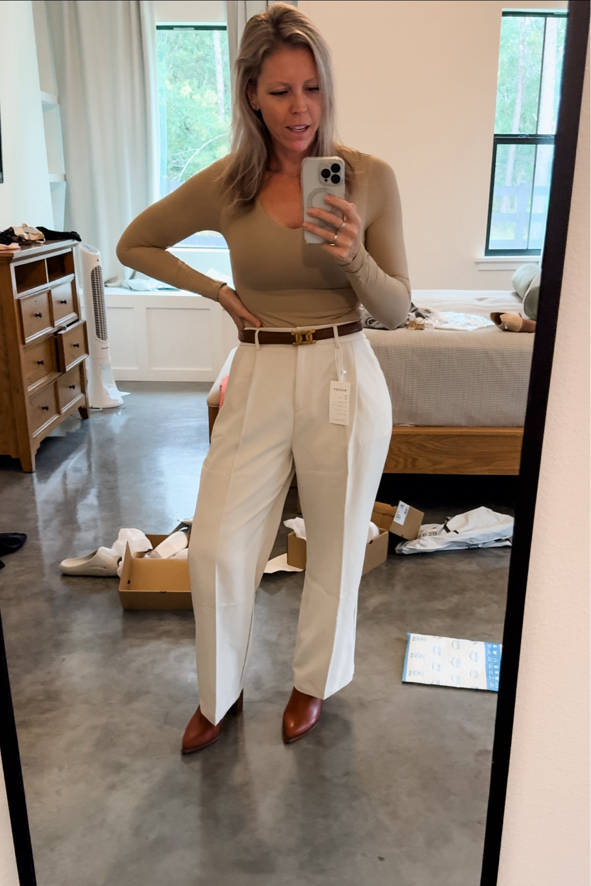Fall photos - body suit, belt, pants 

#LTKFindsUnder50 #LTKStyleTip #LTKSeasonal