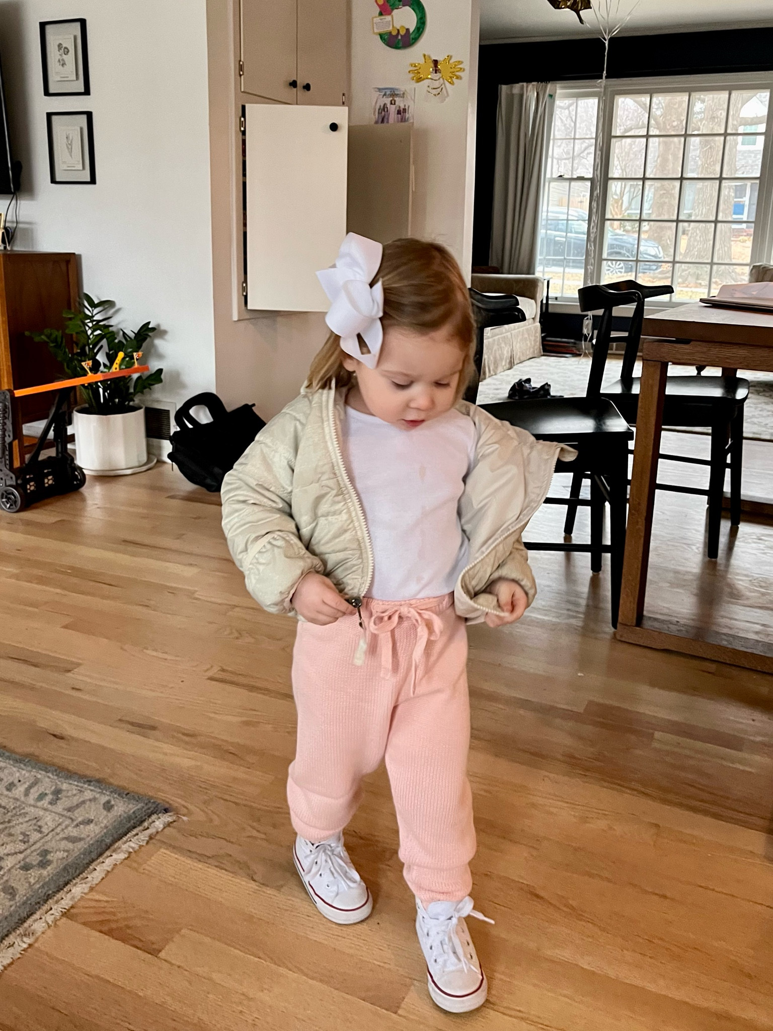 These Minnow knit pants are so good I want them in my own size. Thankfully they do in fact come in Women’s! 

So incredibly soft and a really nice thick knit. True to size (but size up if in doubt like I did) and multiple sizes available. 