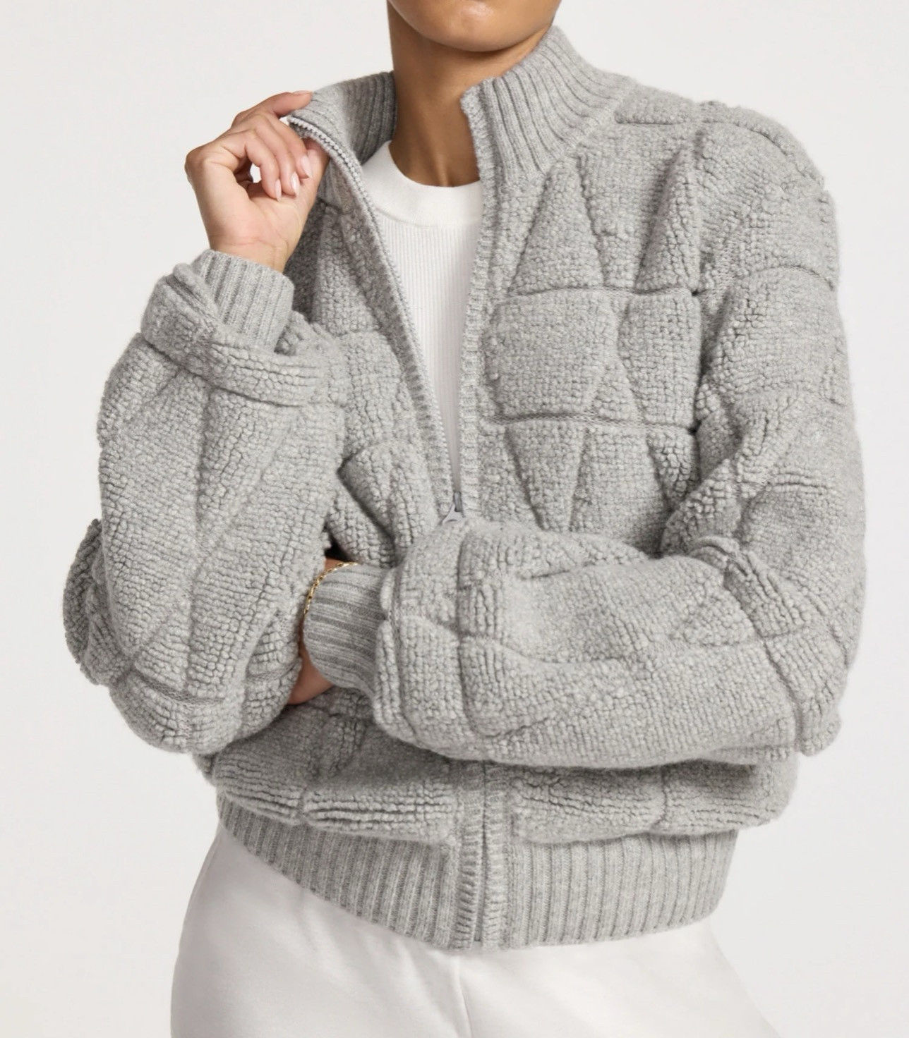 What do we think about this gray bomber jacket from Brochu Walker? I’m kind of loving it.

#LTKOver40 #LTKTravel #LTKSeasonal