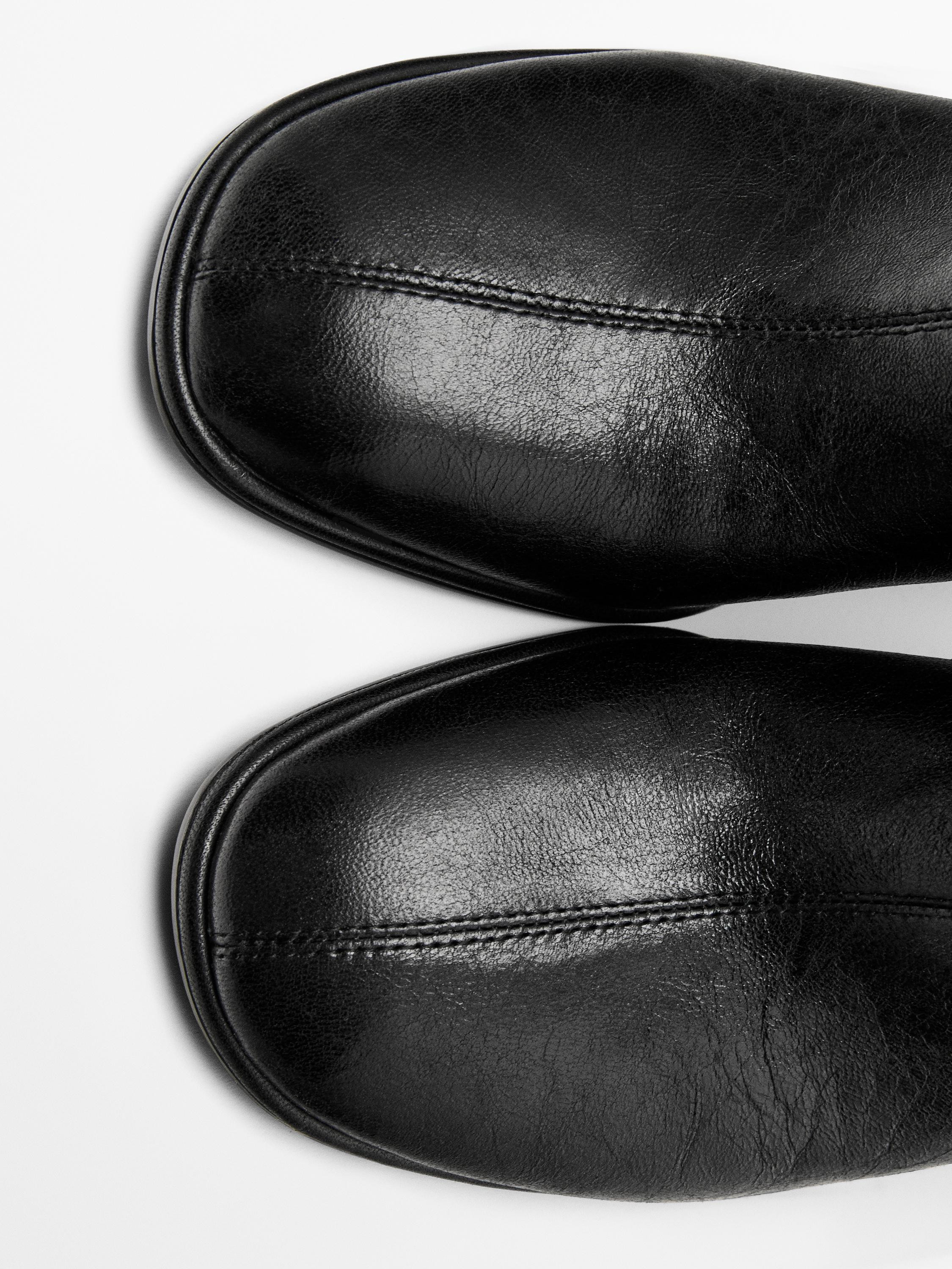 High-heel boots with elastic gores on the leg | Massimo Dutti UK