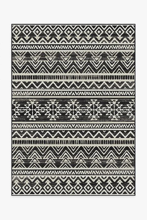 Linear Diamond Black Rug | Ruggable