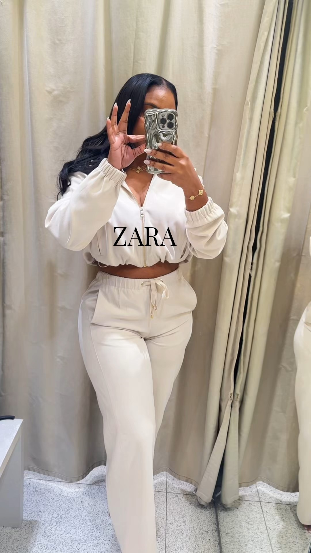 winter capsule wardrobe ZARA Set Find 🤎

This Zara set is the perfect mix of chic and casual. Whether you style it with heels or boots, it’s guaranteed to turn heads this season.

✨ Comes in  4 colors
✨ Wearing XS top / M bottom
✨ Height: 5’4” | 170 lb | Hips: 44”


The perfect chic + comfy fall look 🍂

#LTKU #LTKFindsUnder100 #LTKgrwm