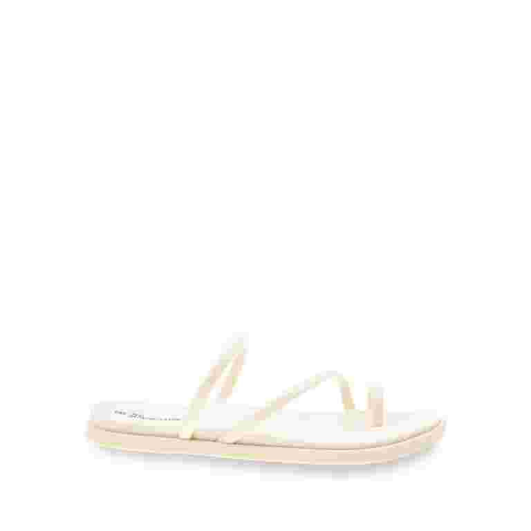 No Boundaries Strappy Toe Loop Sandals, Women's | Walmart (US)