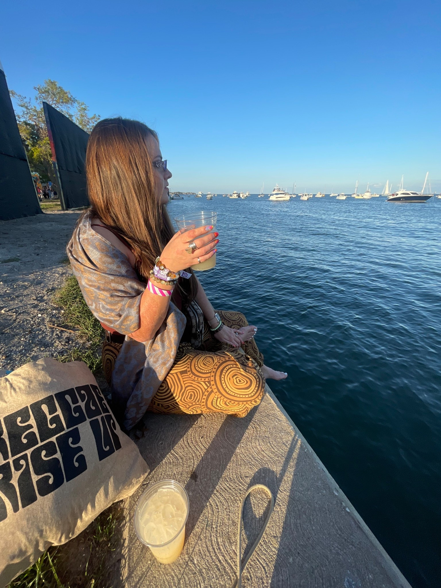 Easy f e s t i v a l fit 
🎶 🎸 🦋 🍄 

#LTKStyleTip #LTKSeasonal #LTKSummerEdit