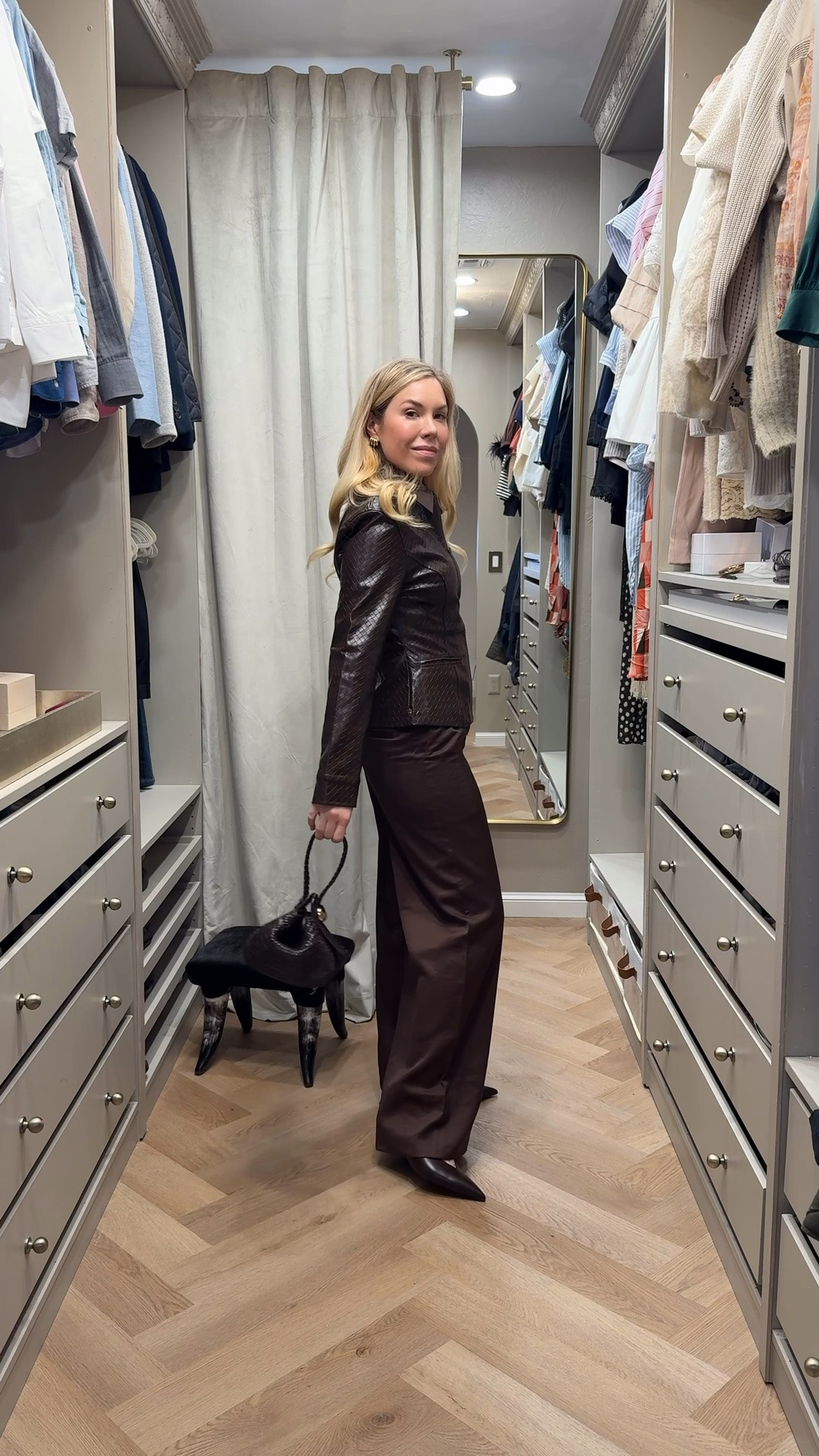 Love this fall bag! Looks so $$$

Fall outfit