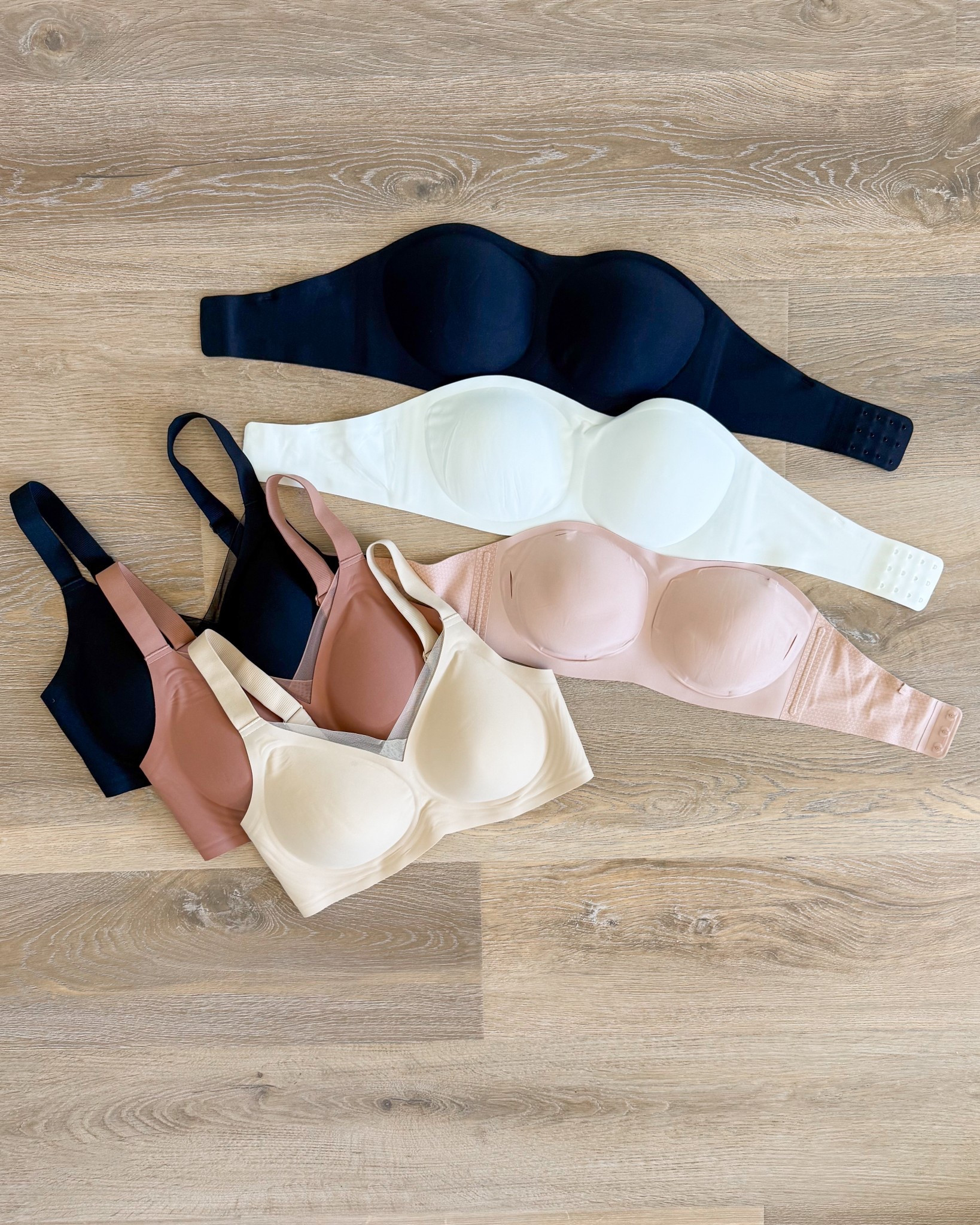 This bra is so good and comes in a strapless option too. It is wireless so it is super comfortable, and the strapless version has a grip strip that actually keeps it in place. Such a good everyday option.
Bra - size M, runs TTS

Tall girl outfits, Wireless bra, Strapless bra, Amazon undergarments, Comfortable bras, Supportive bras, Grip strip bra, Everyday essentials, Seamless bra, No slip bra, Closet basics, Stang and Co

#LTKSeasonal #LTKmomlife #LTKootd