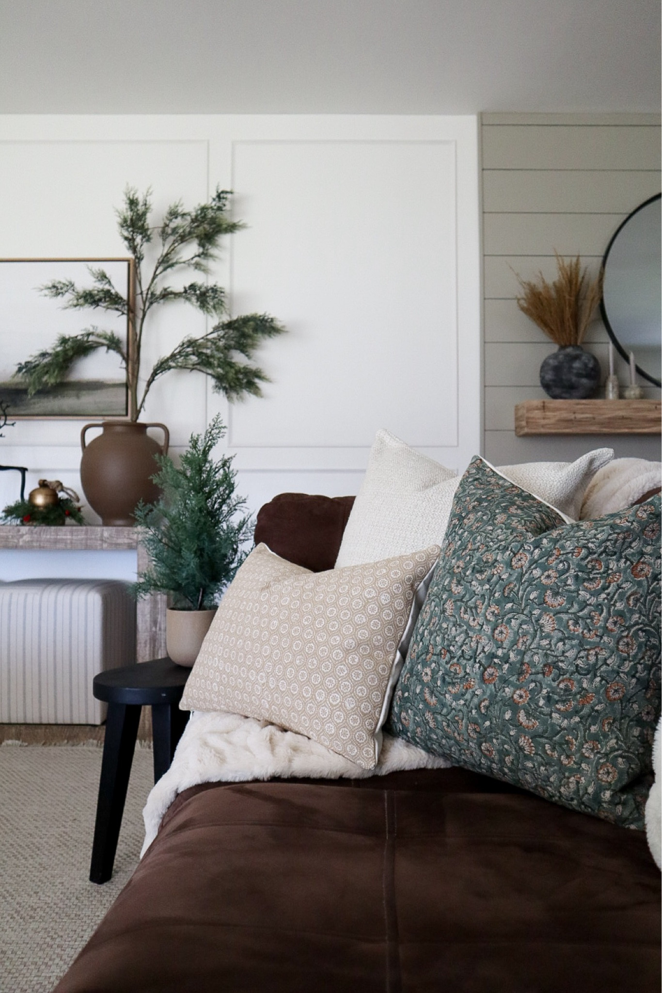 Living room pillows 

#LTKHoliday #LTKhome #LTKSeasonal