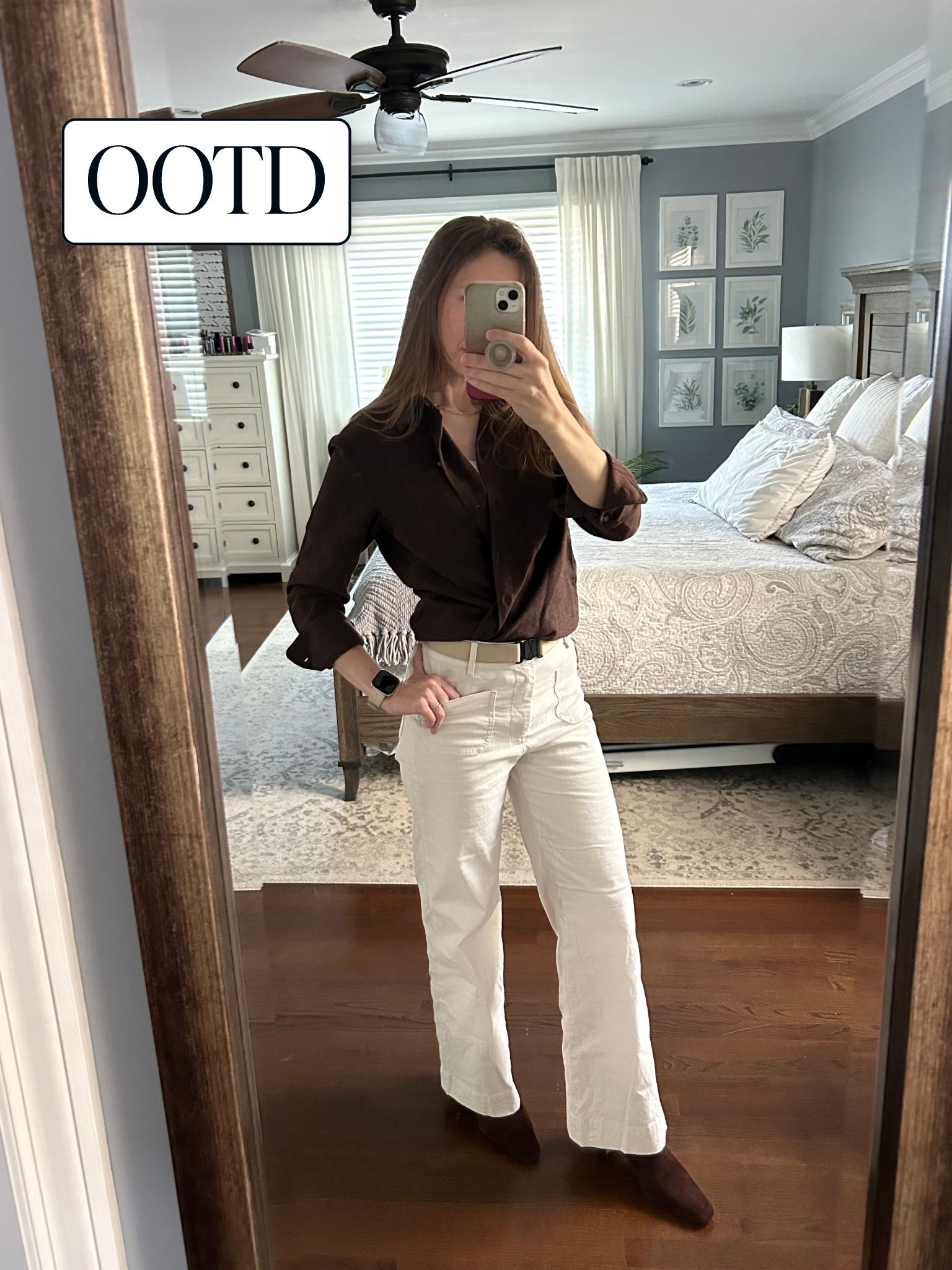 OOTD - wearing my favorite pants again, styled with this boyfriend top by Old Navy. It’s got such a rush, autumn feel. 

Pants: JCrewFactory, classic length, sz 25
Top: Old Navy, sz XS
Tank: Universal Thread by Target (from a previous season), sz S
Boots: Steve Madden
Necklace: J.Crew Factory
Earrings: LOFT

#fallOOTD #OOTD #casualchic #chocolatebrown #falloutfits #boots

#LTKStyleTip #LTKSeasonal #LTKOver40