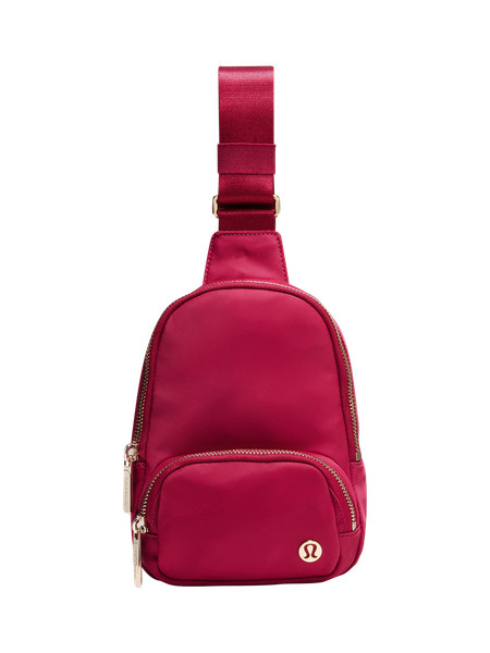 Everywhere Sling Bag Small 2L | Lululemon (US)