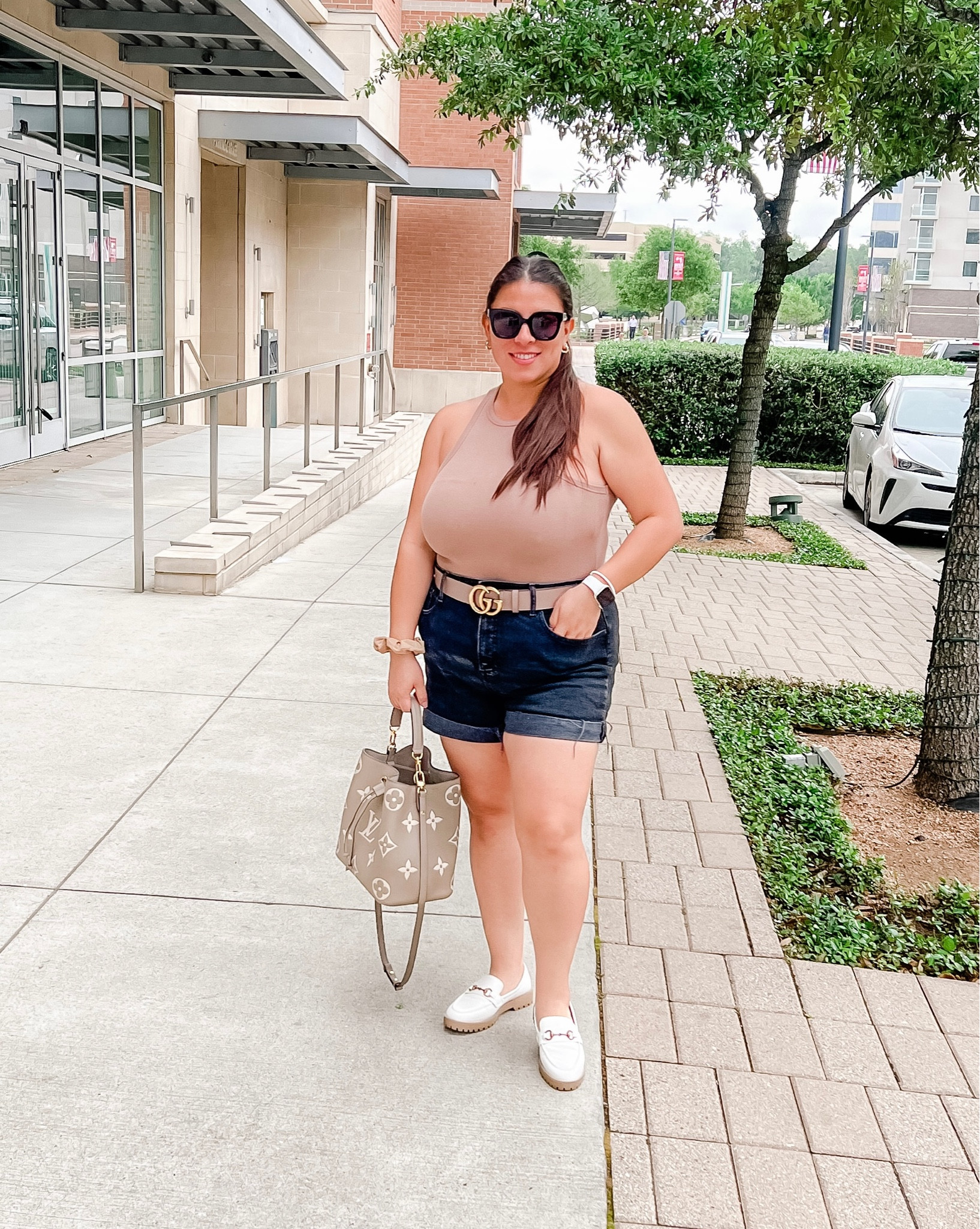 OOTD
Neutral Fashion 
Curvy Fashion 
Mom uniform 

#LTKcurves #LTKfit #LTKsalealert