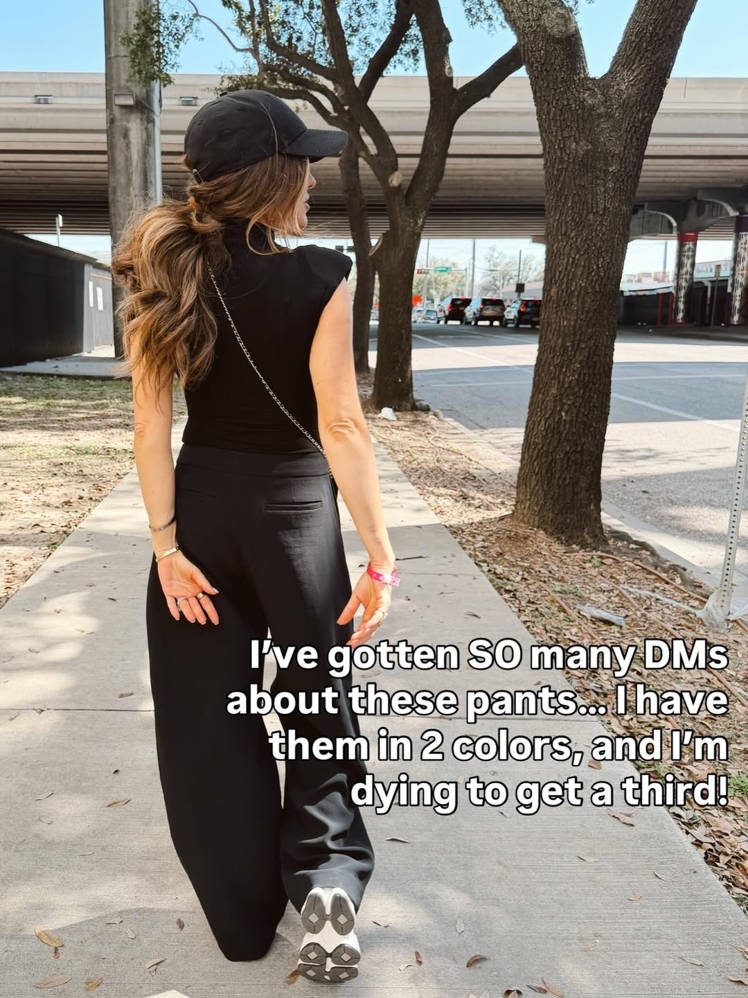 These pants are so incredibly good… @Aritzia