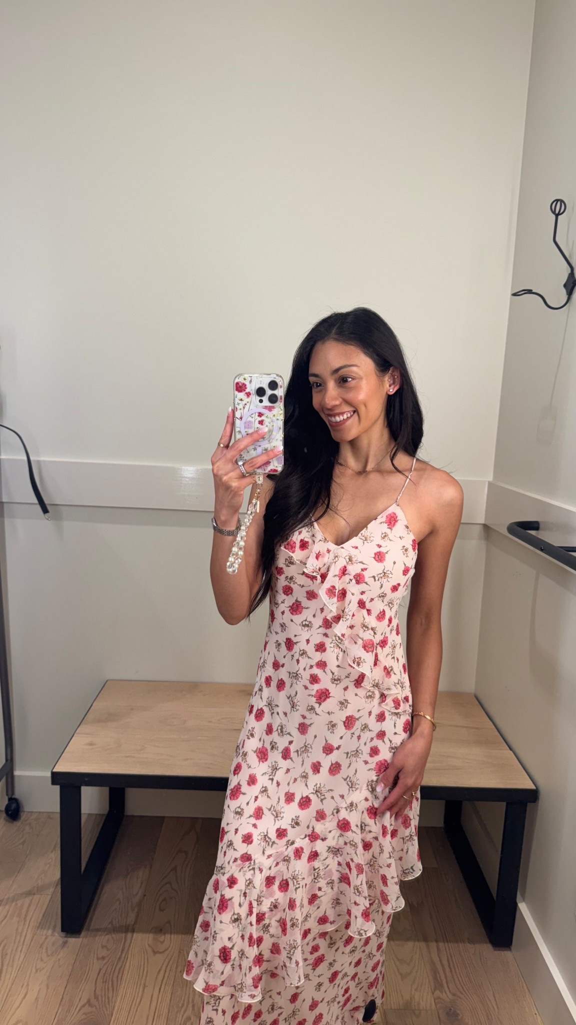 Anthropology dressing room try on💫

#LTKgrwm #LTKootd #LTKdayinmylife