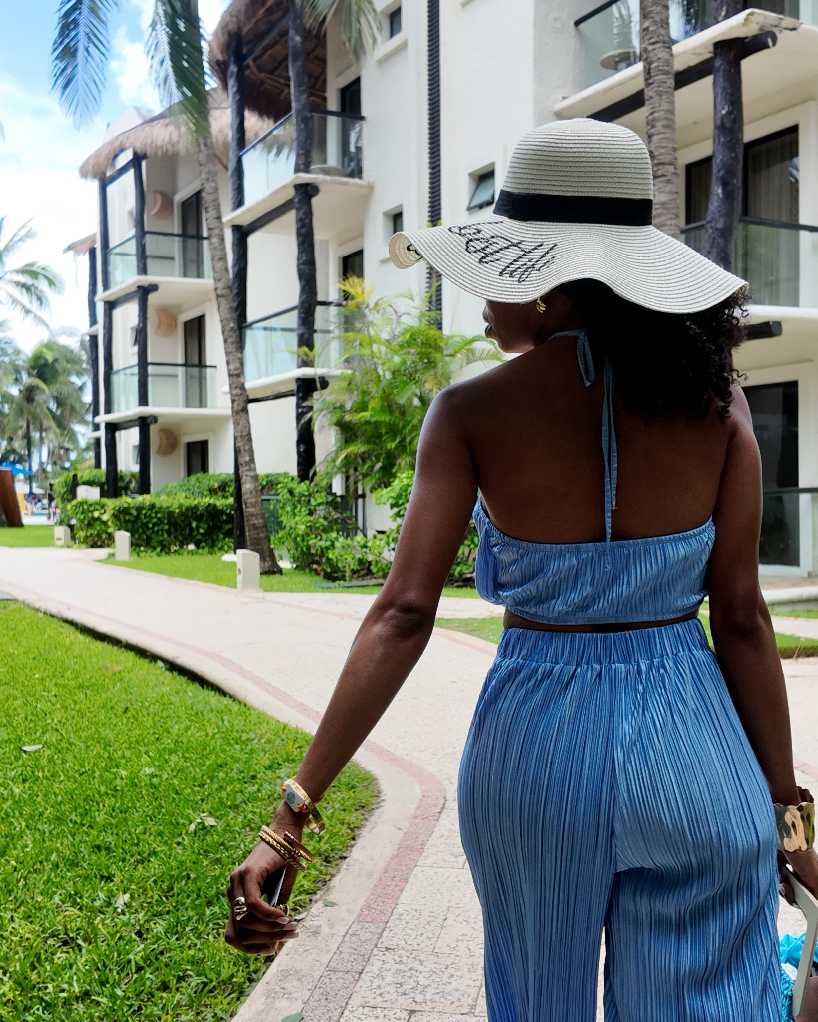SHEIN SXY Holiday Style Ultra-Cut Off Halter Top With Twist Front Waist And Ultra-Loose Trousers Summer Two Piece Outfits Boho Women Clothing

#LTKStyleTip #LTKSummerSales