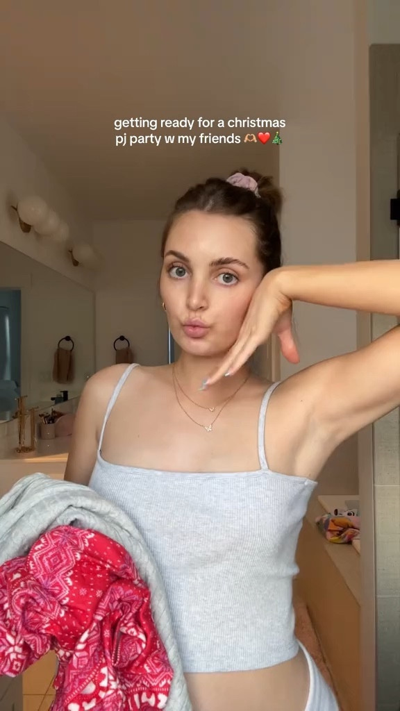 get ready with me for a girls night out! my holiday skims pajama set is no longer available but I linked a similar pink set 

#LTKSeasonal #LTKstyletip #LTKbeauty