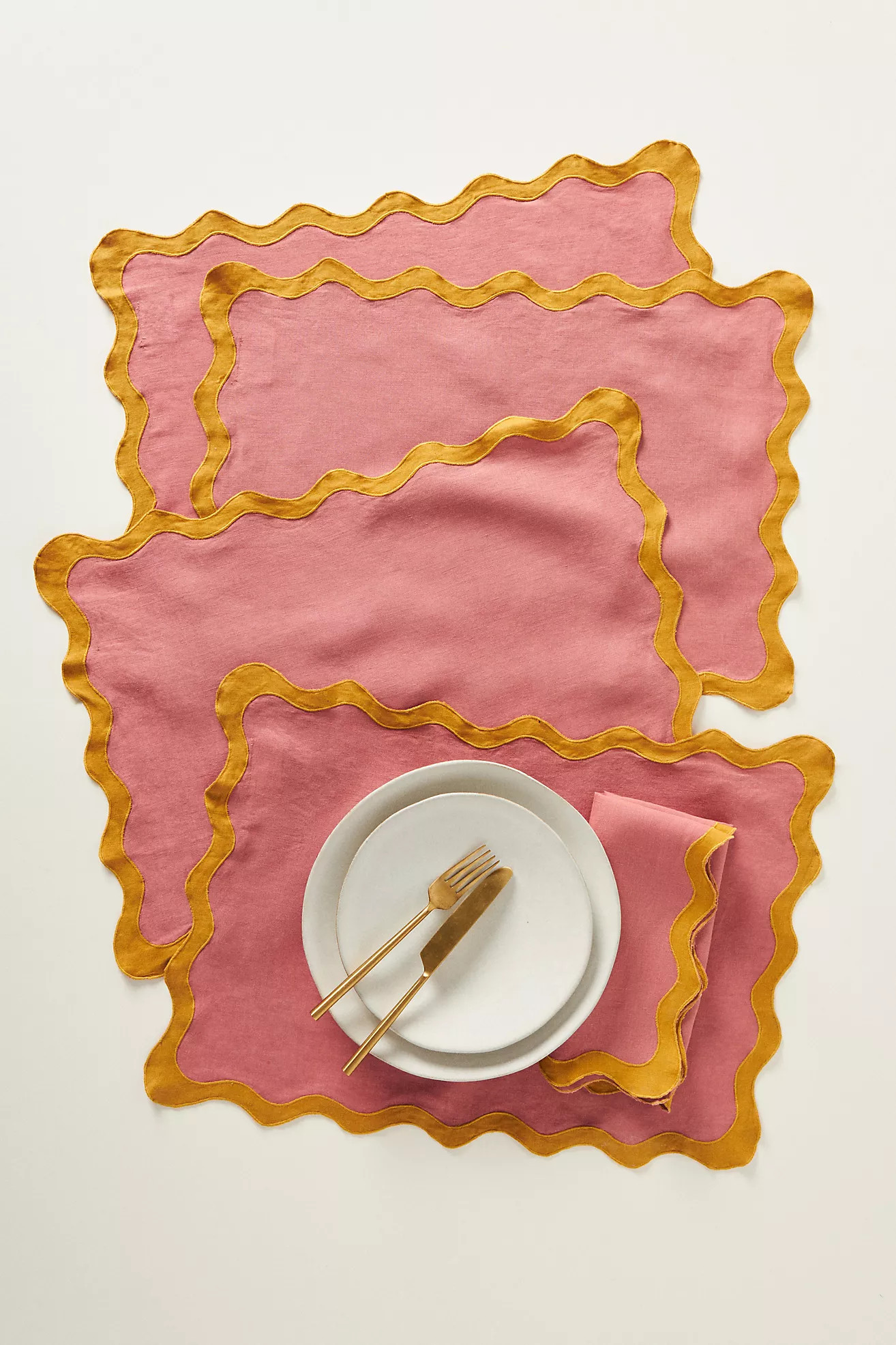 Bed Threads Scalloped Linen Placemats, Set of 4 | Anthropologie (US)