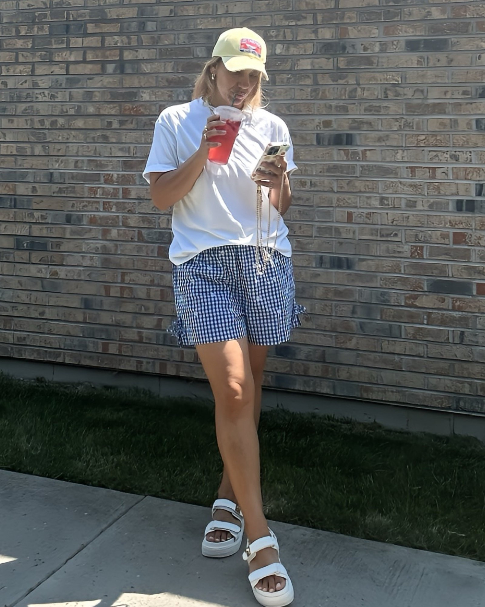 Gingham shorts in medium from American Eagle and plain white t from Abercrombie in size medium 

#LTKSaleAlert #LTKStyleTip #LTKSeasonal