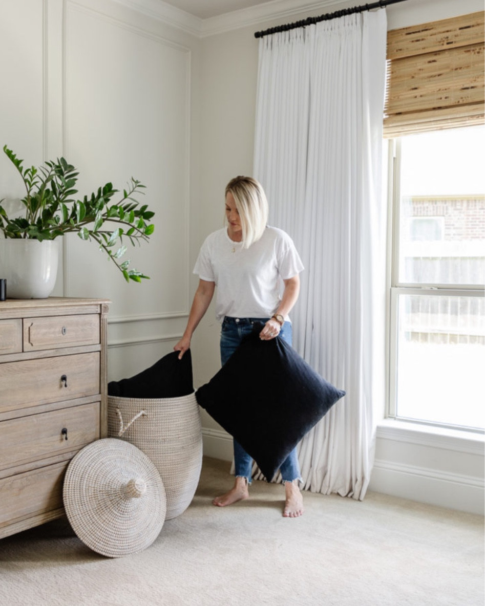 Don’t miss out on grabbing my favorite storage basket while it’s on sale!

It comes in multiple sizes and two colors.

I use it in our master bedroom to hold extra pillows when the bed isn’t made.  I also have one in our living room to store extra blankets in.  It is the perfect basket for hiding everything or just filing an awkward corner.



#LTKsalealert #LTKFind #LTKhome